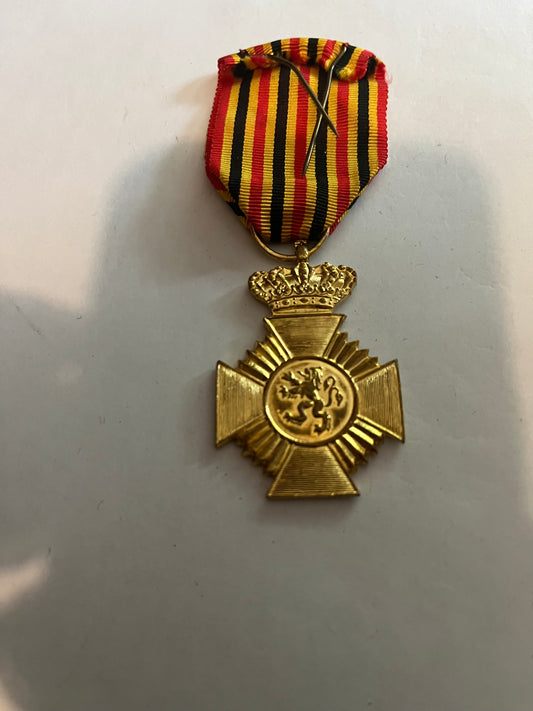 Belgian gold military long service medal - first class