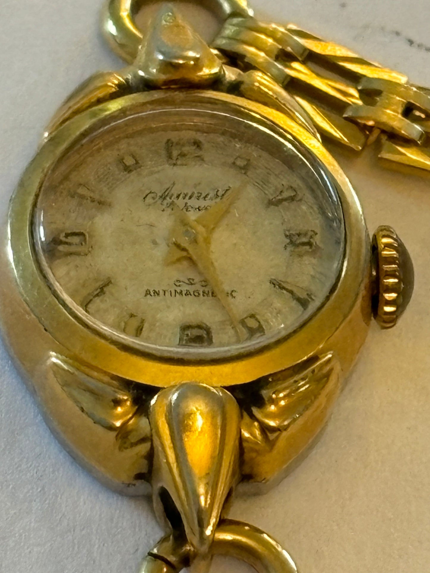 Vintage Accurist rolled gold ladies manual wristwatch - Untested