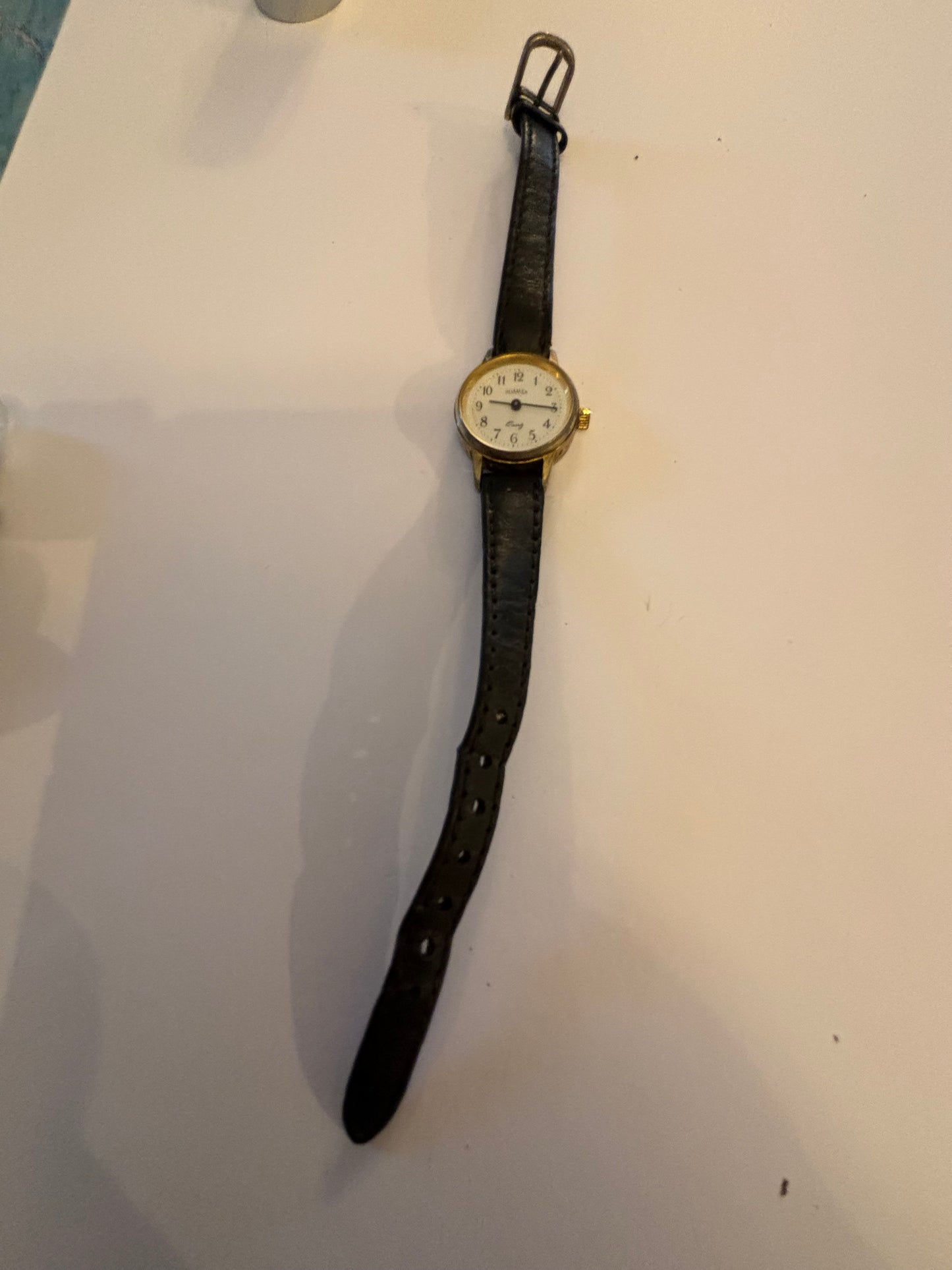 Roamer black and gold ladies wristwatch - Untested