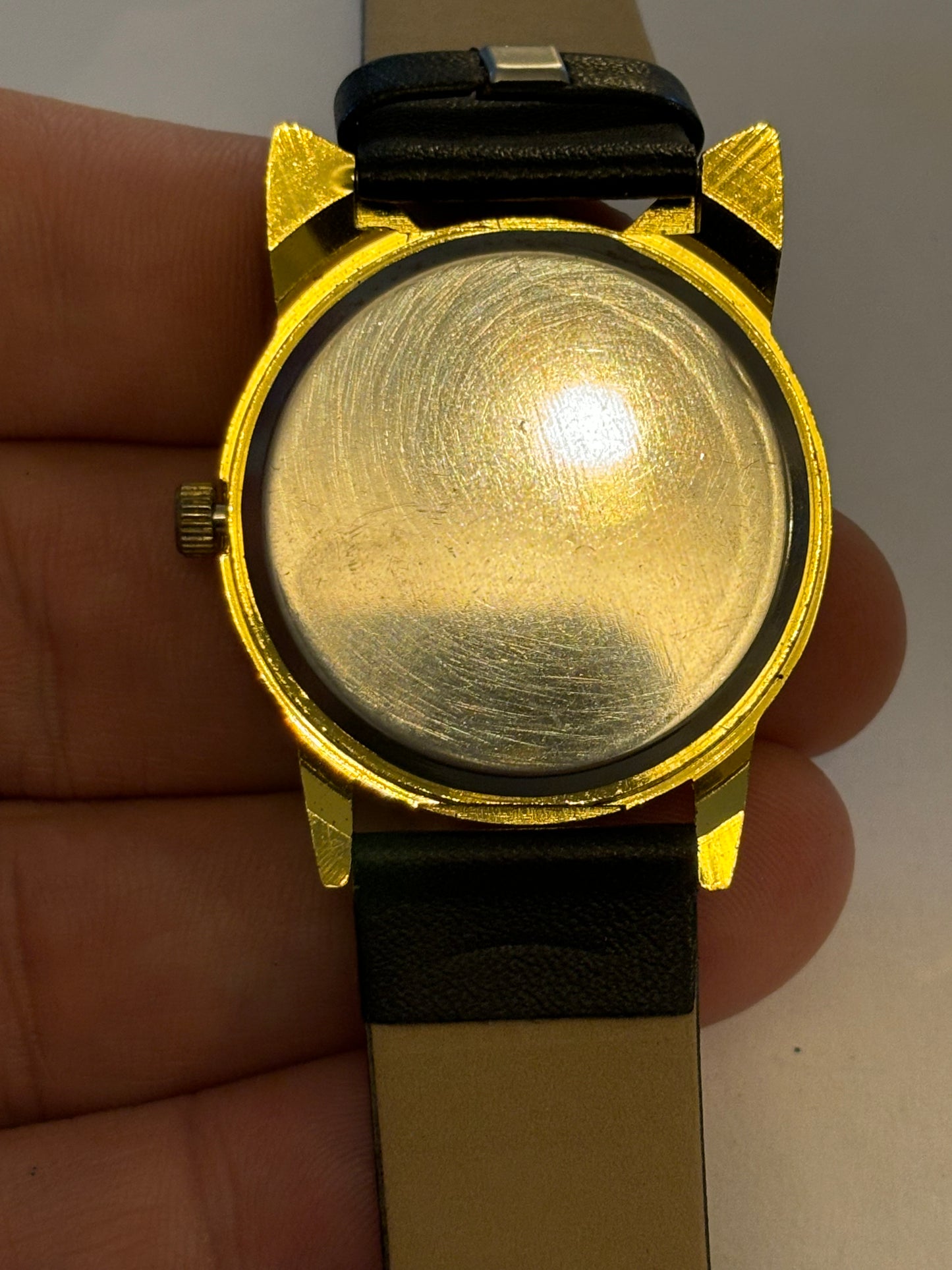 Large black and gold Cat watch - Untested