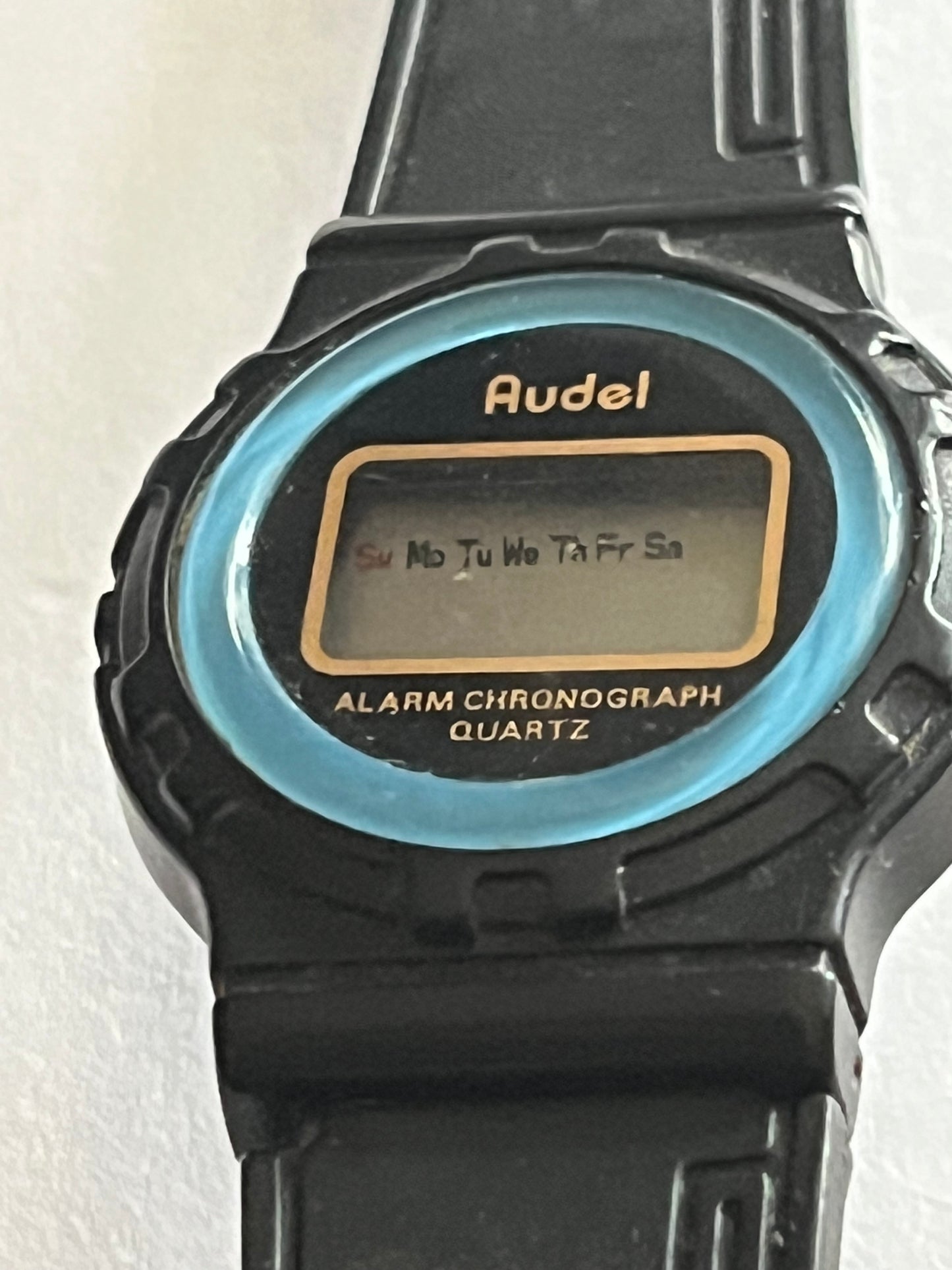 Audel small ladies retro black digital watch - Untested