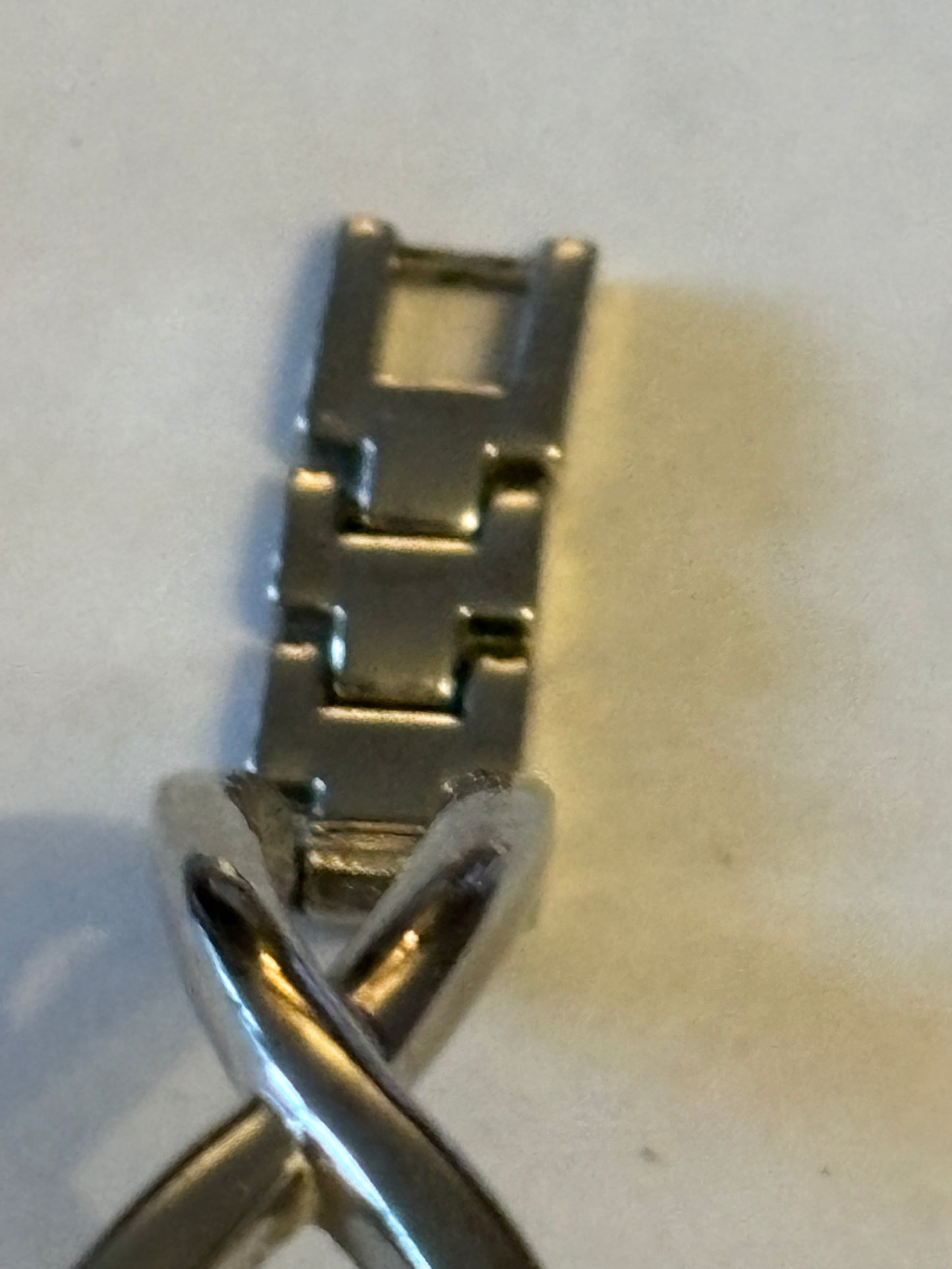 Avon silver crossover half bangle watch - Untested