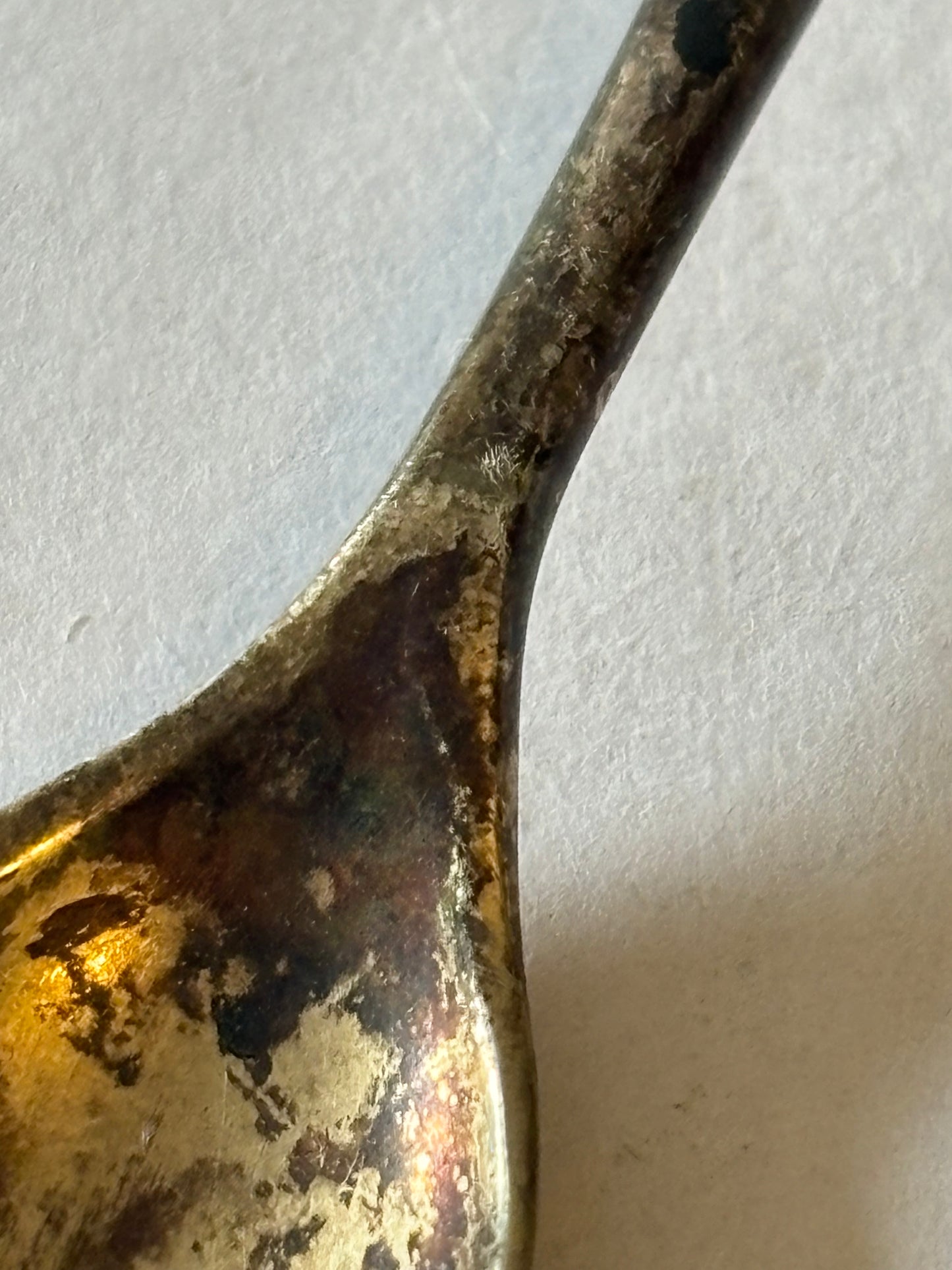 Vintage unmarked silver metal small salt spoon