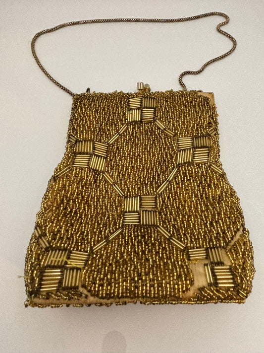 Small vintage handbag gold beaded on chain