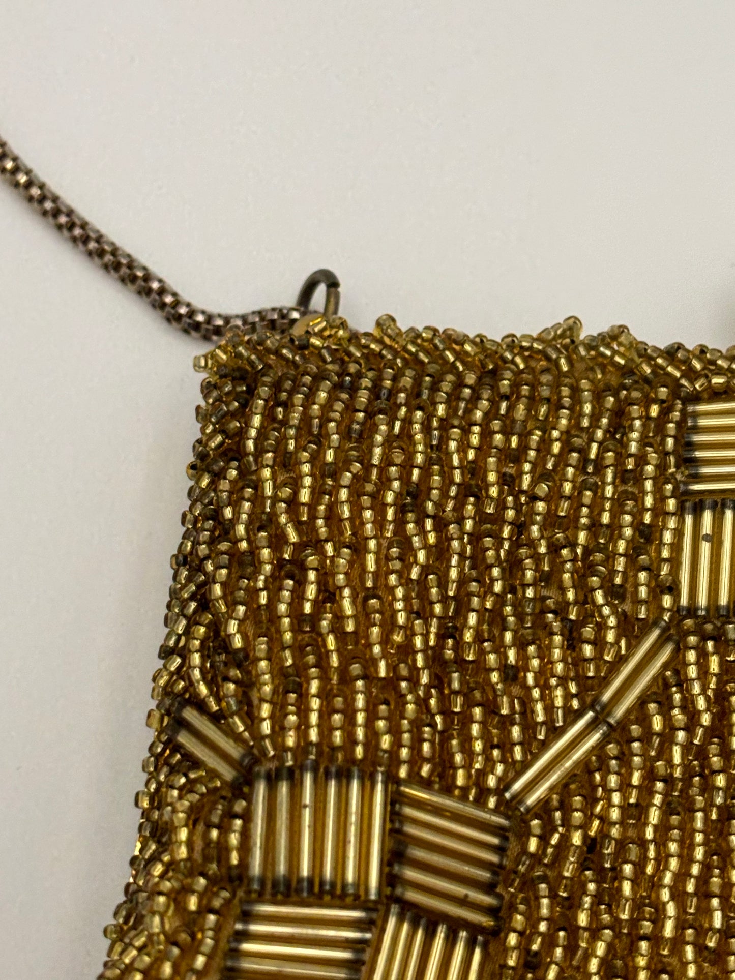 Small vintage handbag gold beaded on chain