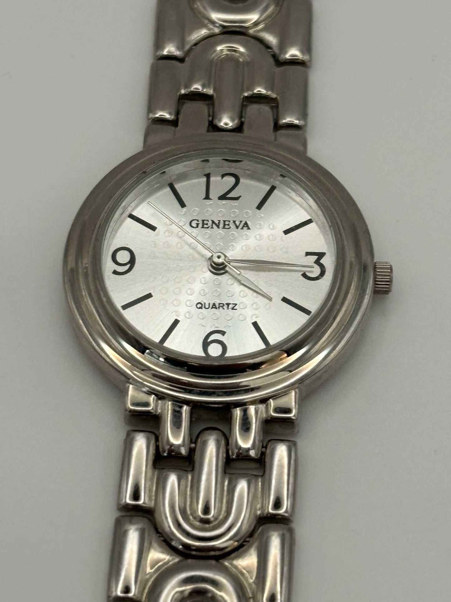 Geneva Silver Metal Wristwatch - Untested