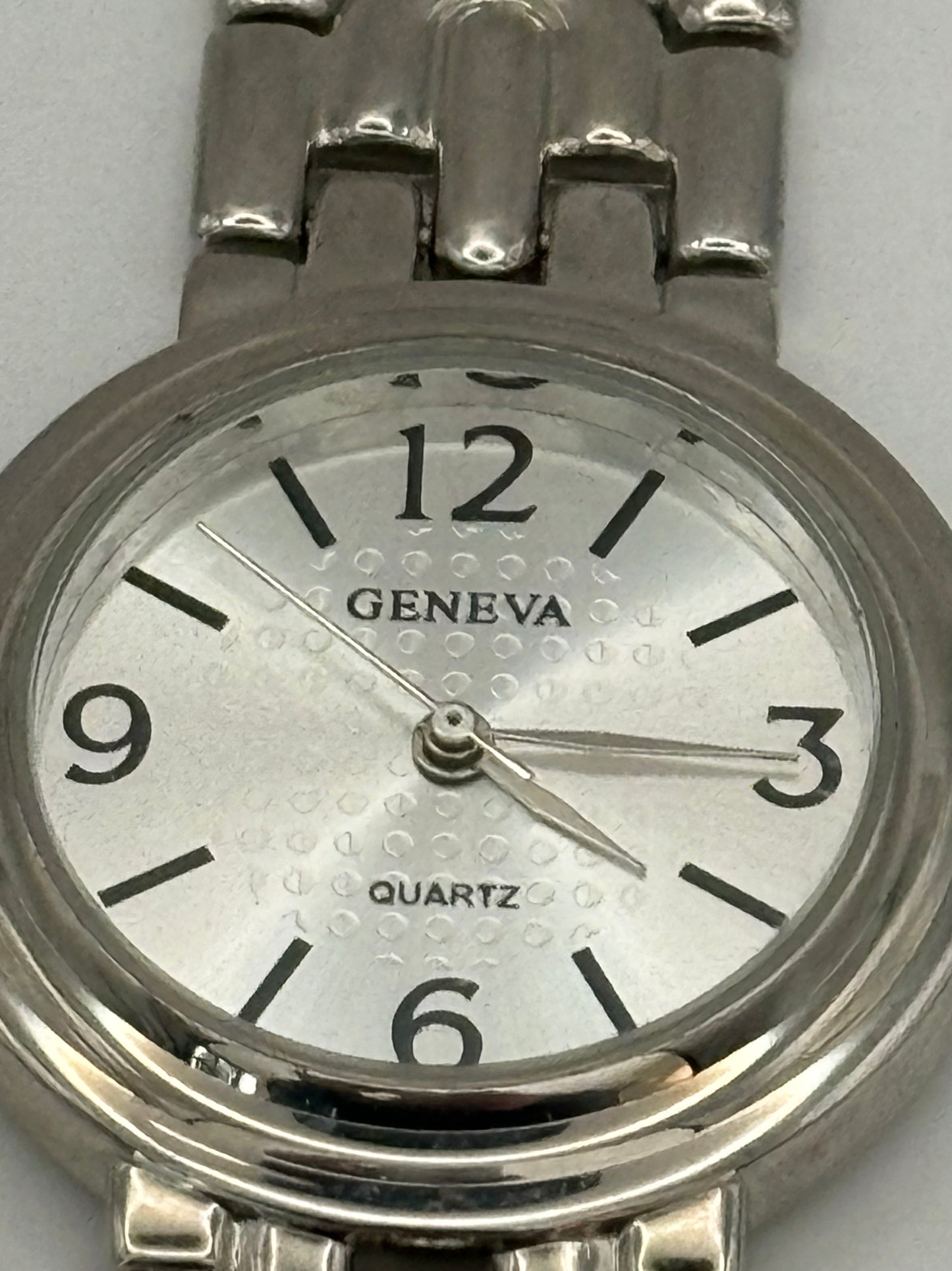 Geneva Silver Metal Wristwatch - Untested