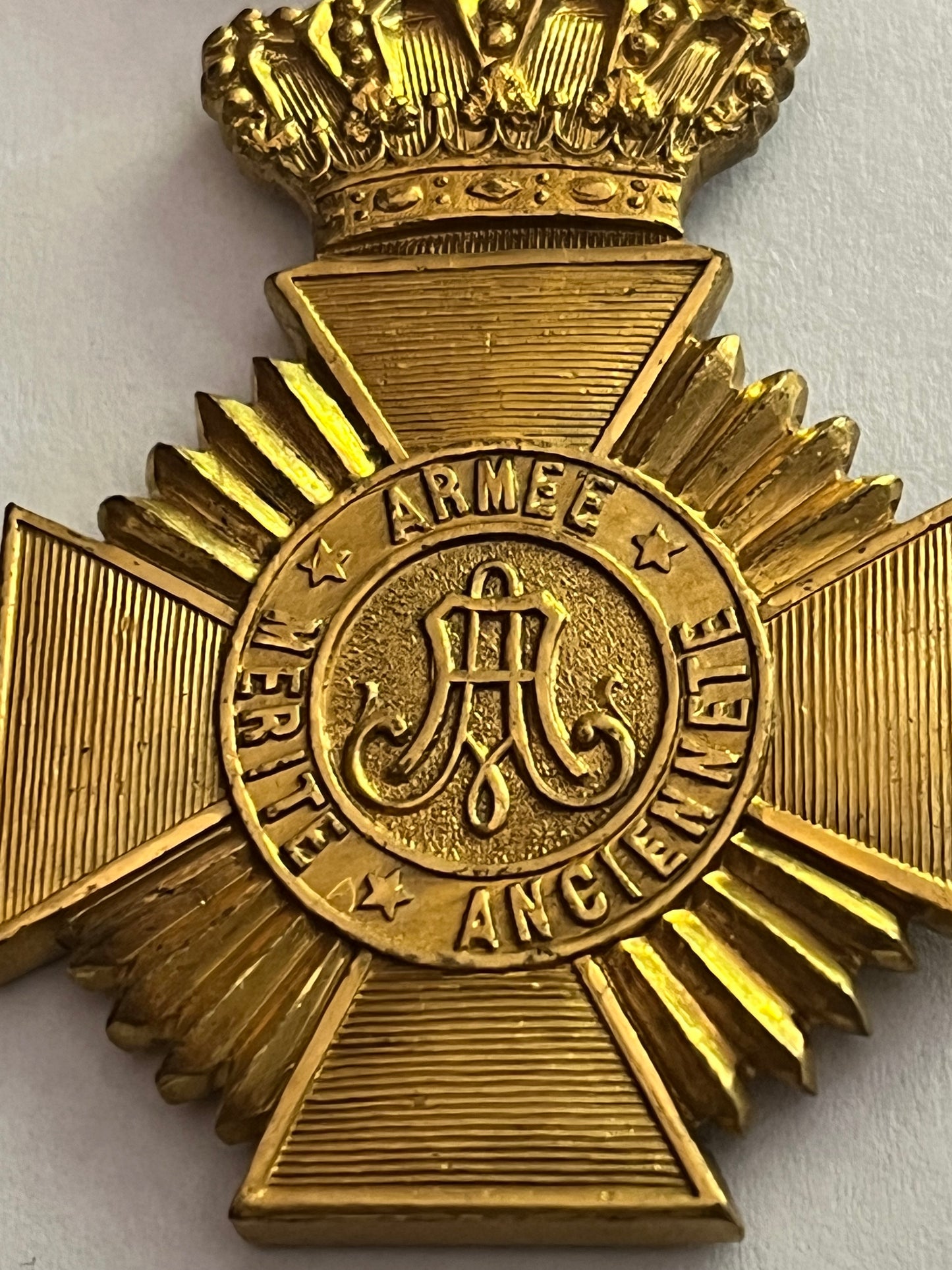 Belgium military medal for long service with ribbon - King Albert