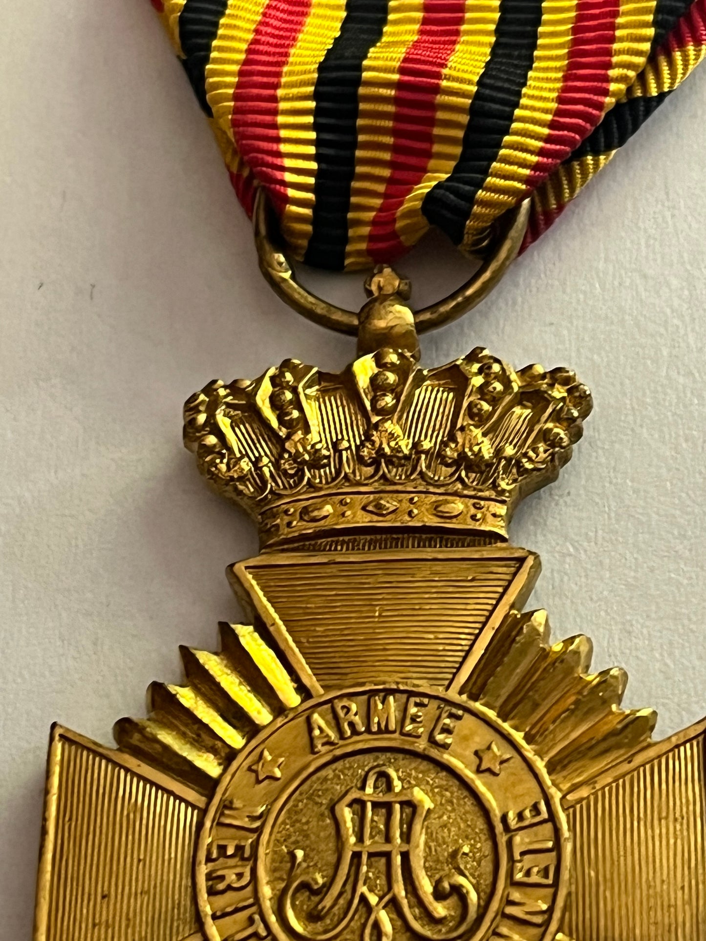 Belgium military medal for long service with ribbon - King Albert