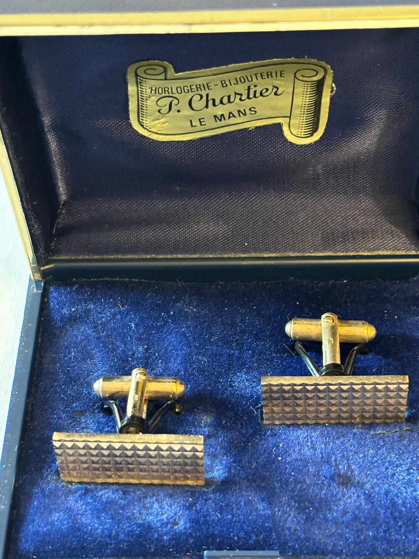 Vintage gold metal rectangular textured cufflinks - P Charlier, Le Mans