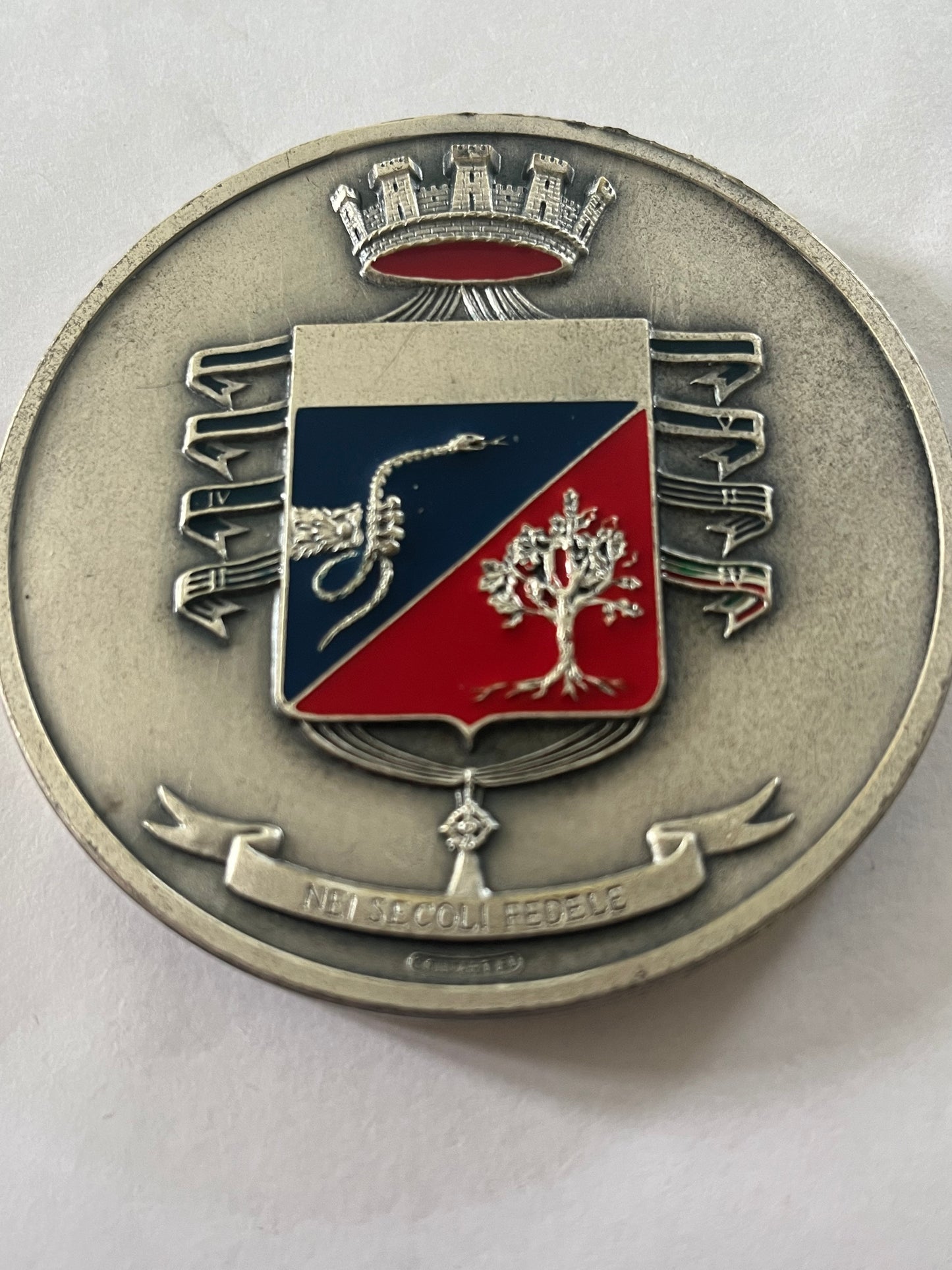 Very large - Italian armed forces 50th anniversary of liberation medallion