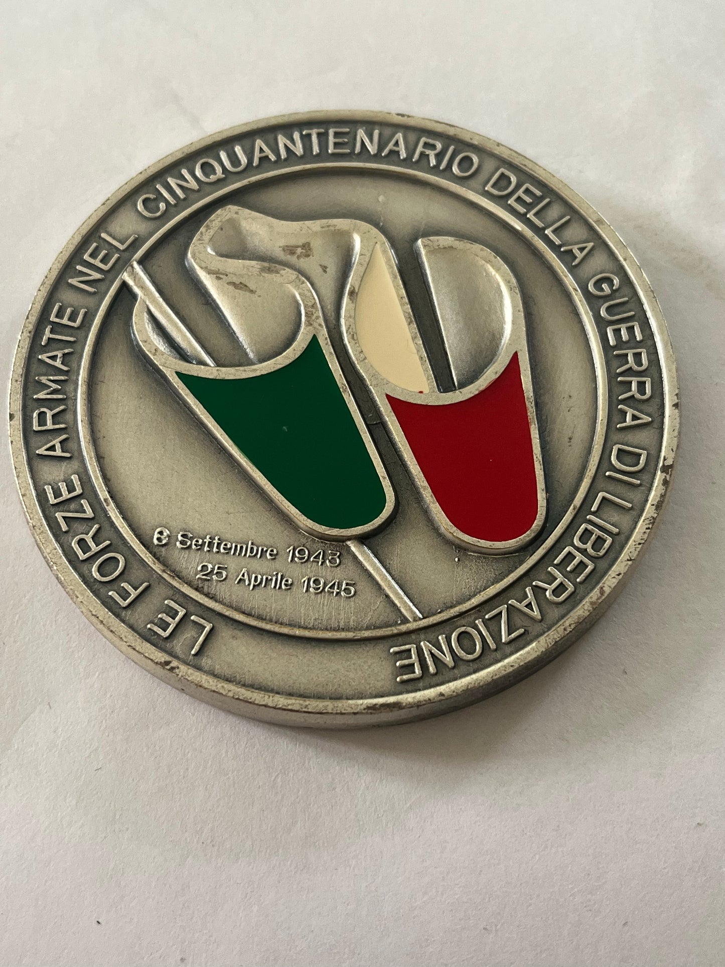 Very large - Italian armed forces 50th anniversary of liberation medallion