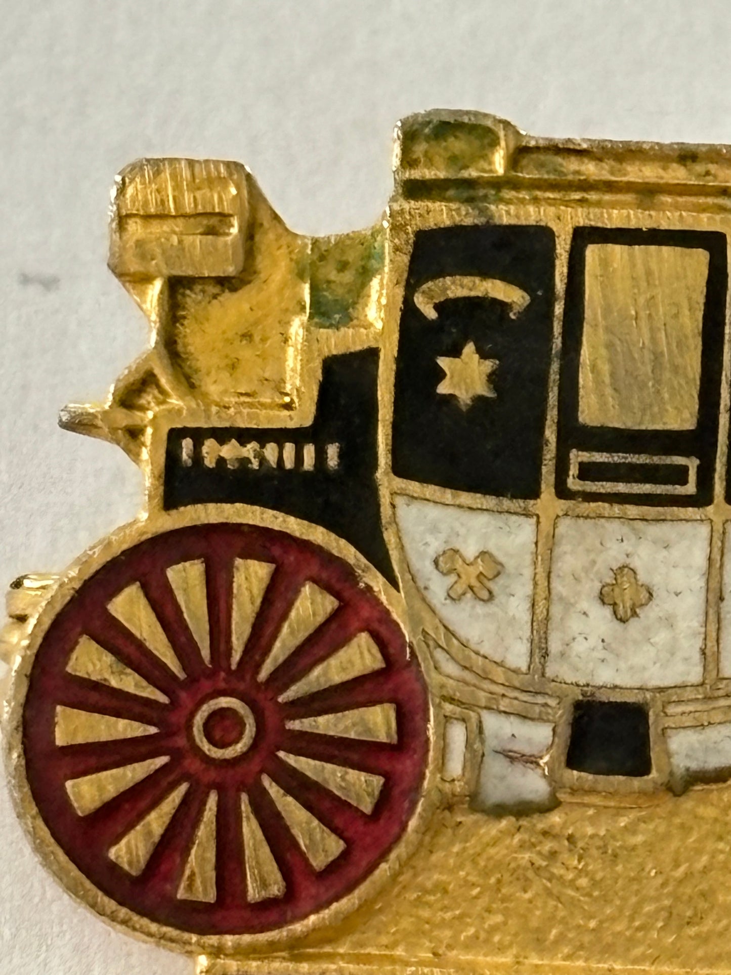 Royal Umpire Stagecoach Badge