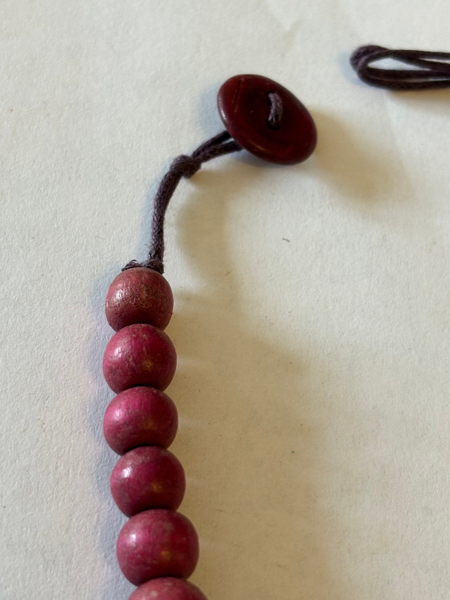 Large graduated natural wooden red bead necklace