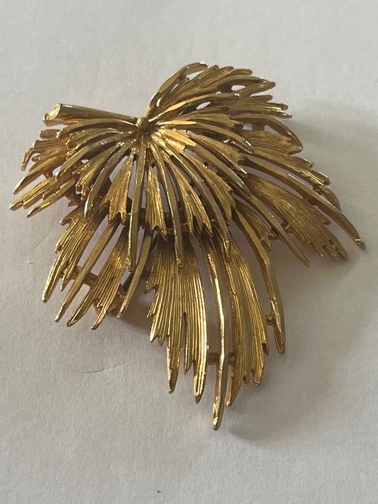 Gold Metal Textured spray brooch