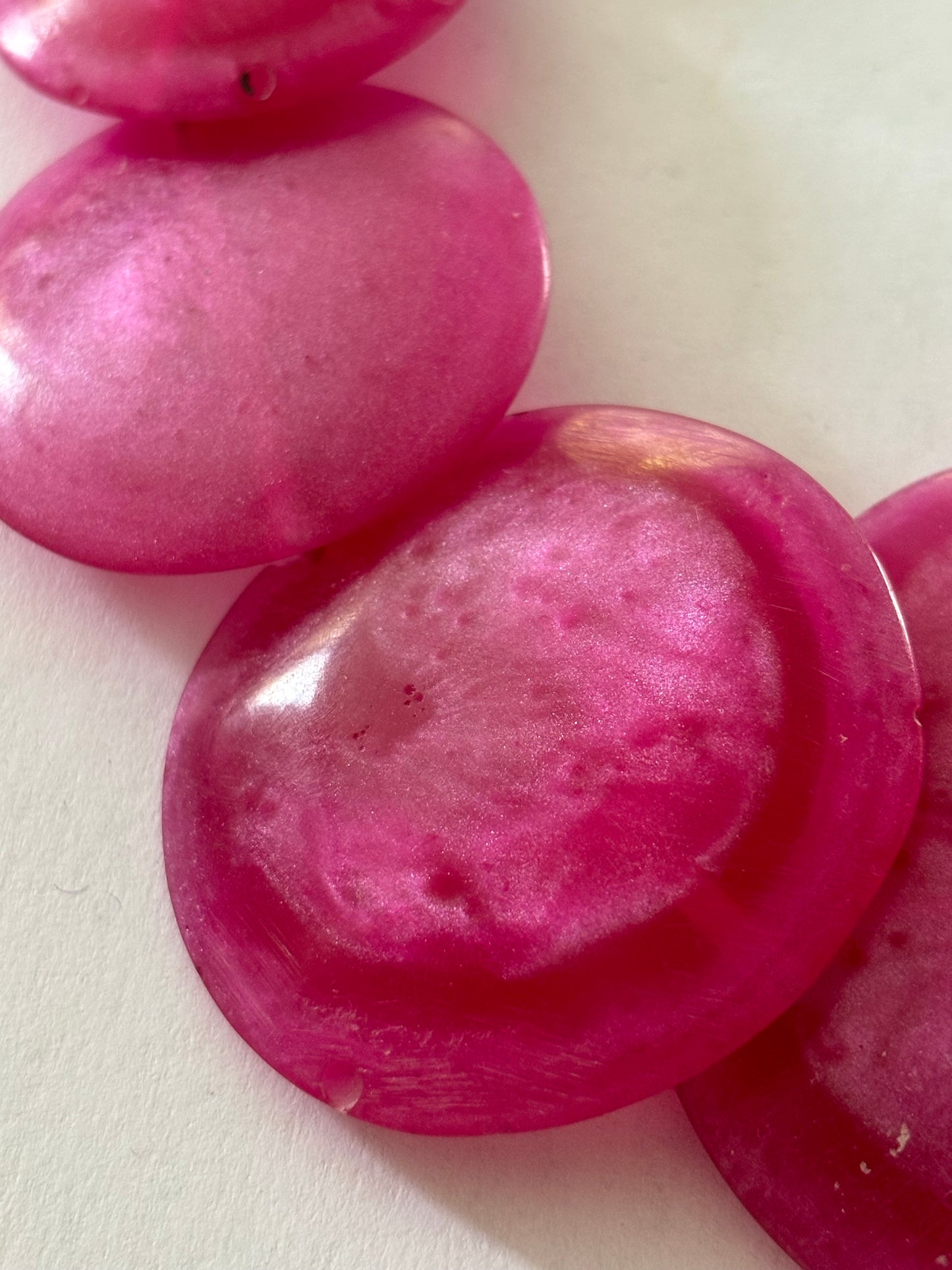 Cerise/Pink marbled flat disc necklace