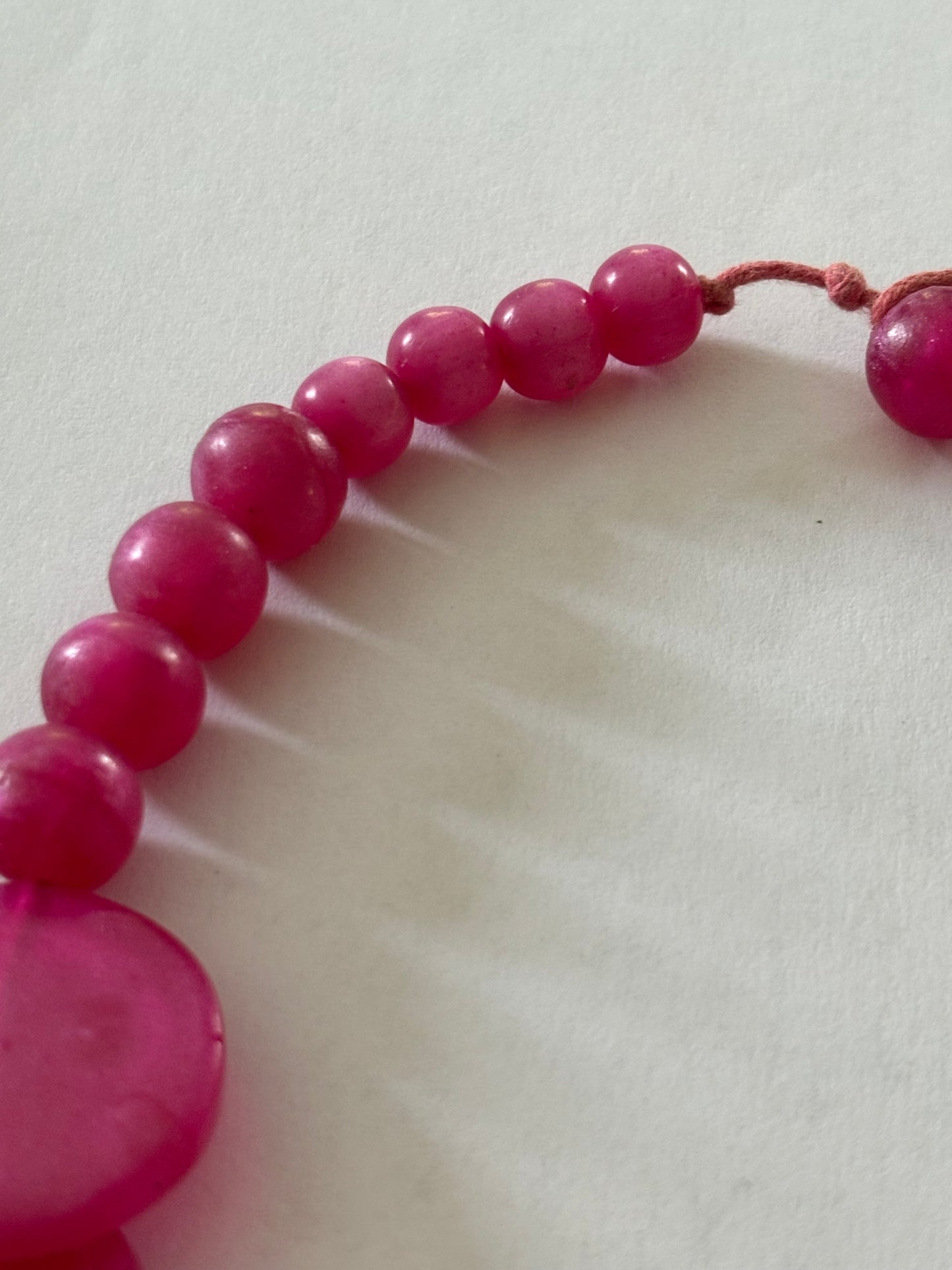 Cerise/Pink marbled flat disc necklace