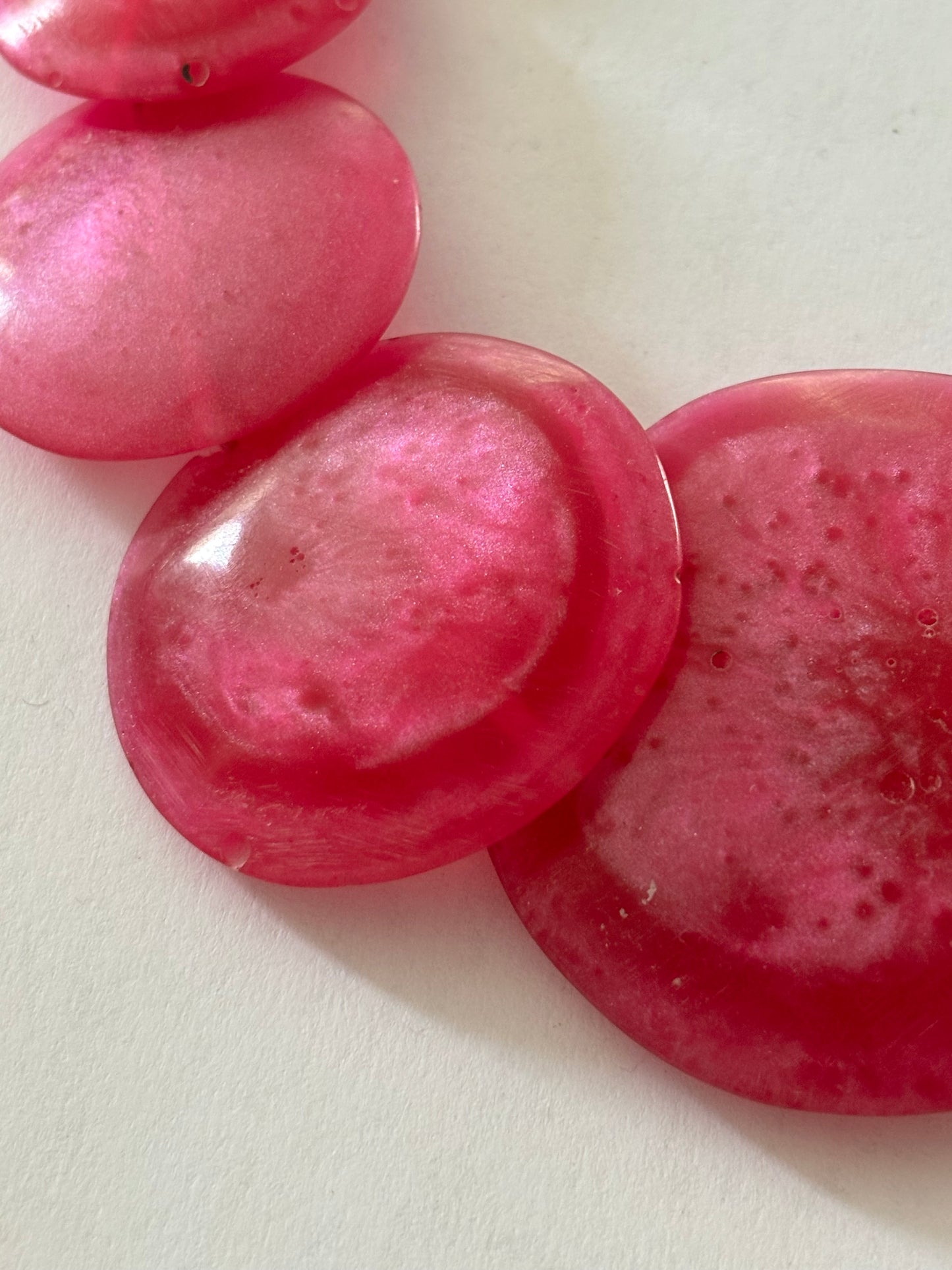 Cerise/Pink marbled flat disc necklace