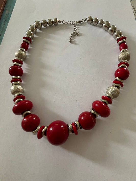 Red and Silver ornate beaded graduated necklace