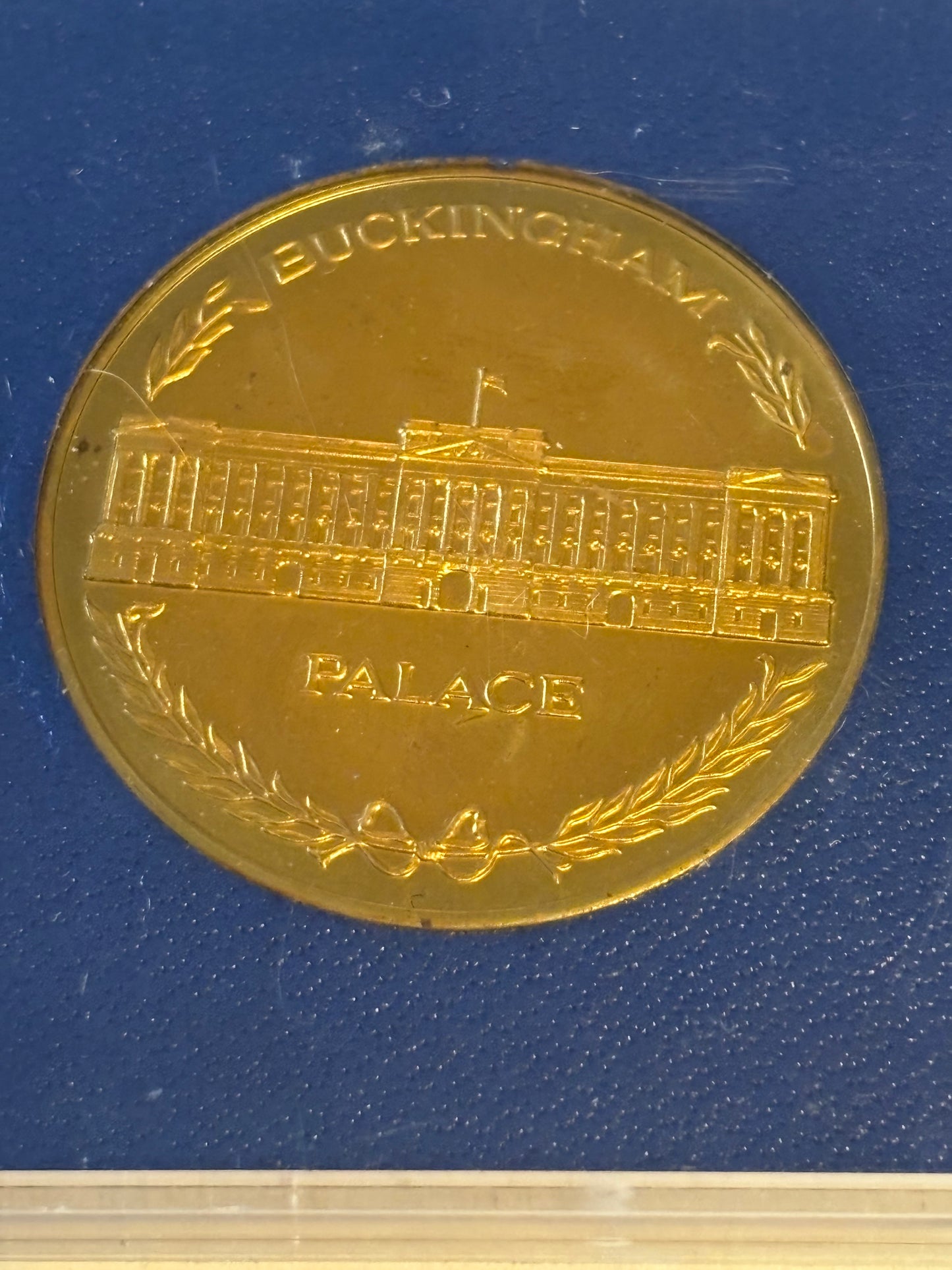 The Queens Gallery - Buckingham Palace Commemorative Medallion