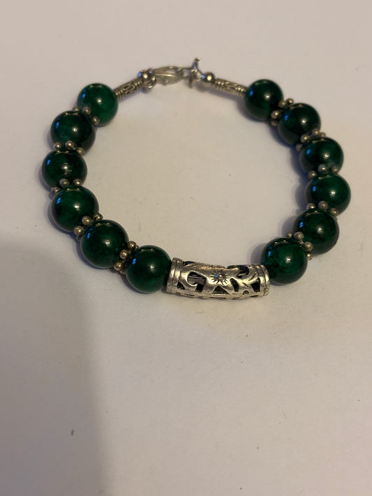 Dark green and silver decorative bead bracelet