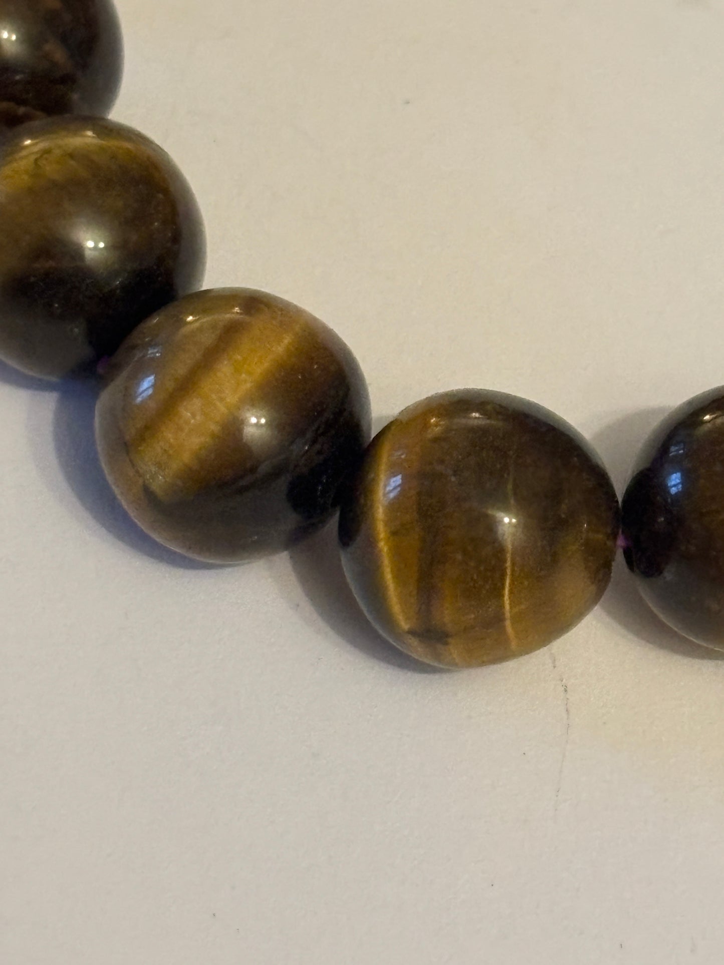 Brown glossy tigers eye style beaded bracelet