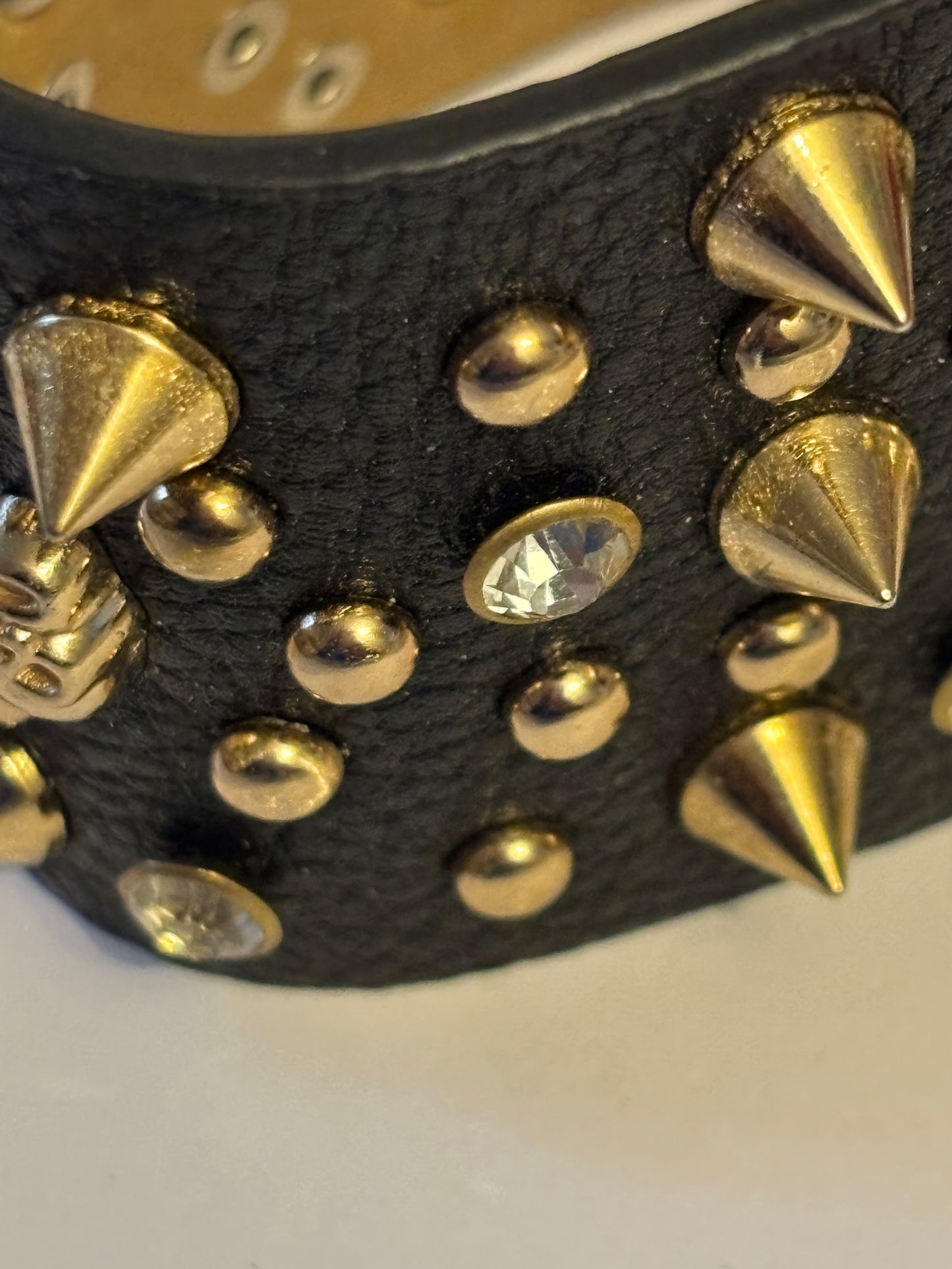 Large black leather and gold stud bracelet - Punk/Metal