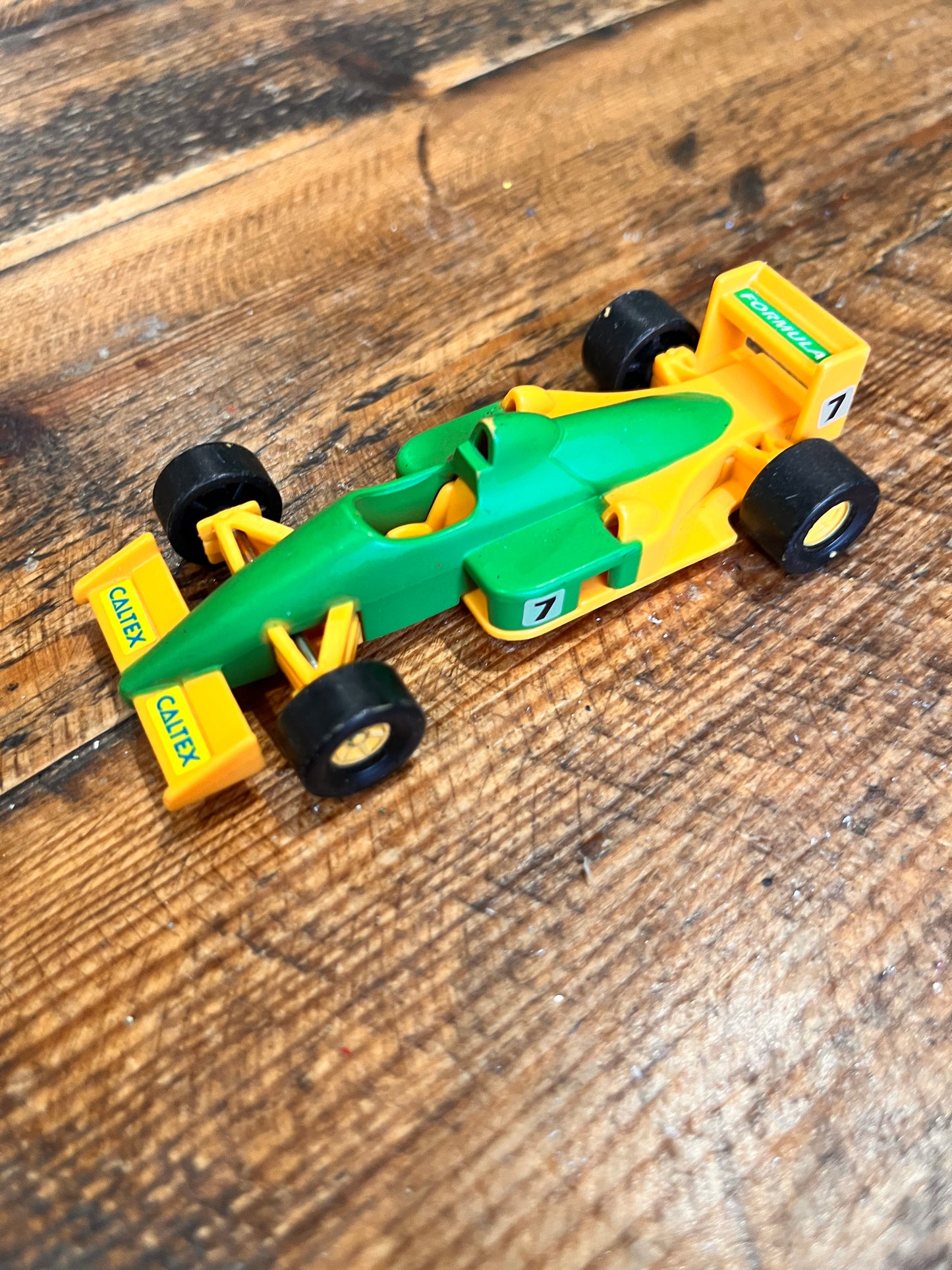 kentoys green and yellow racecar - Playworn