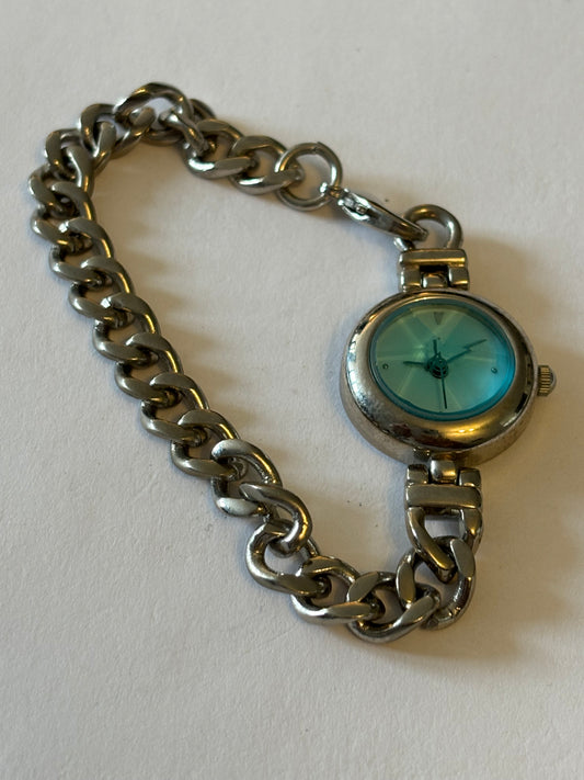 Unbranded silver ladies chain watch with vivid blue dial - Untested