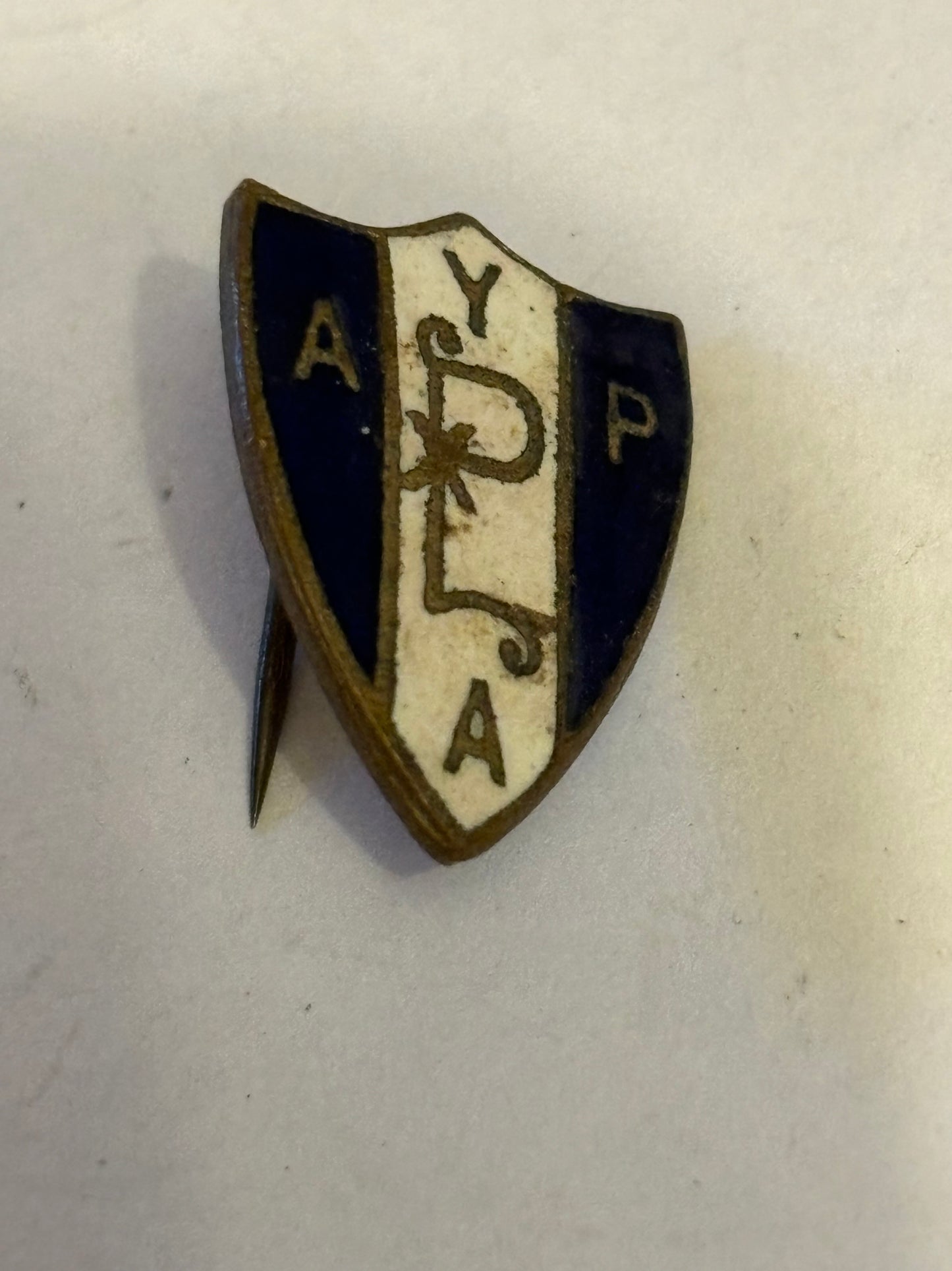 Vintage Anglican Young Peoples Association Metal Badge