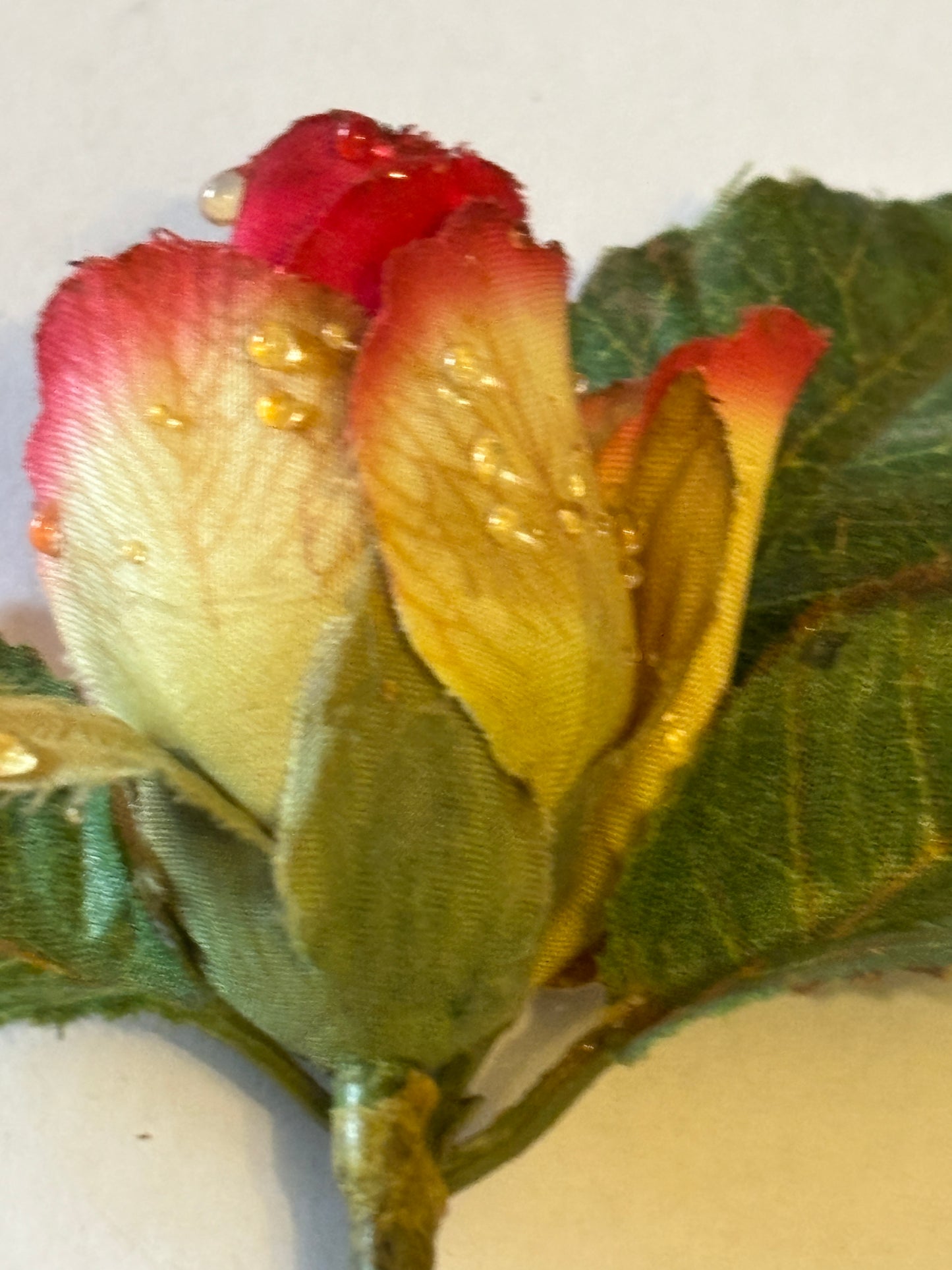 British Heart Foundation - Vintage fake rose brooch