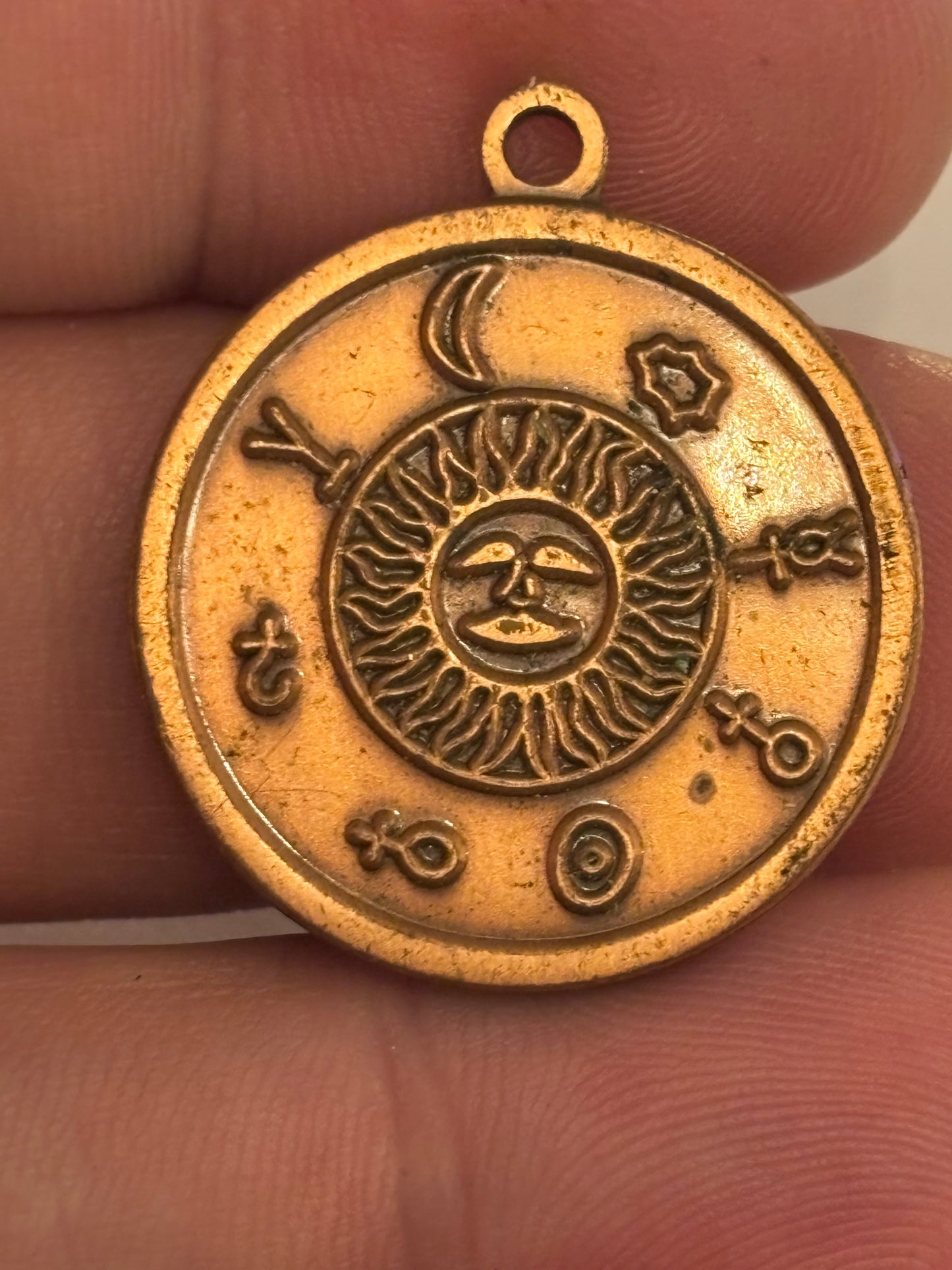 Unusual talisman pendant - Unidentified