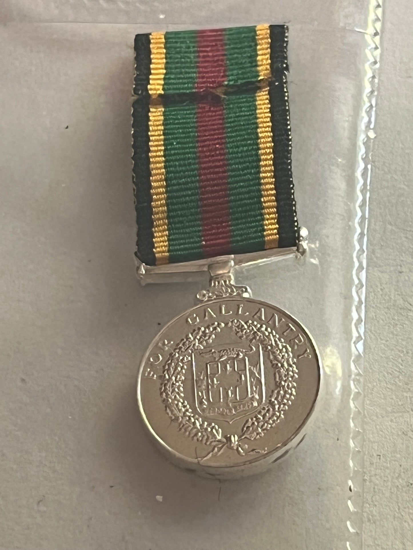 Jamaica - Miniature gallantry medal with ribbon