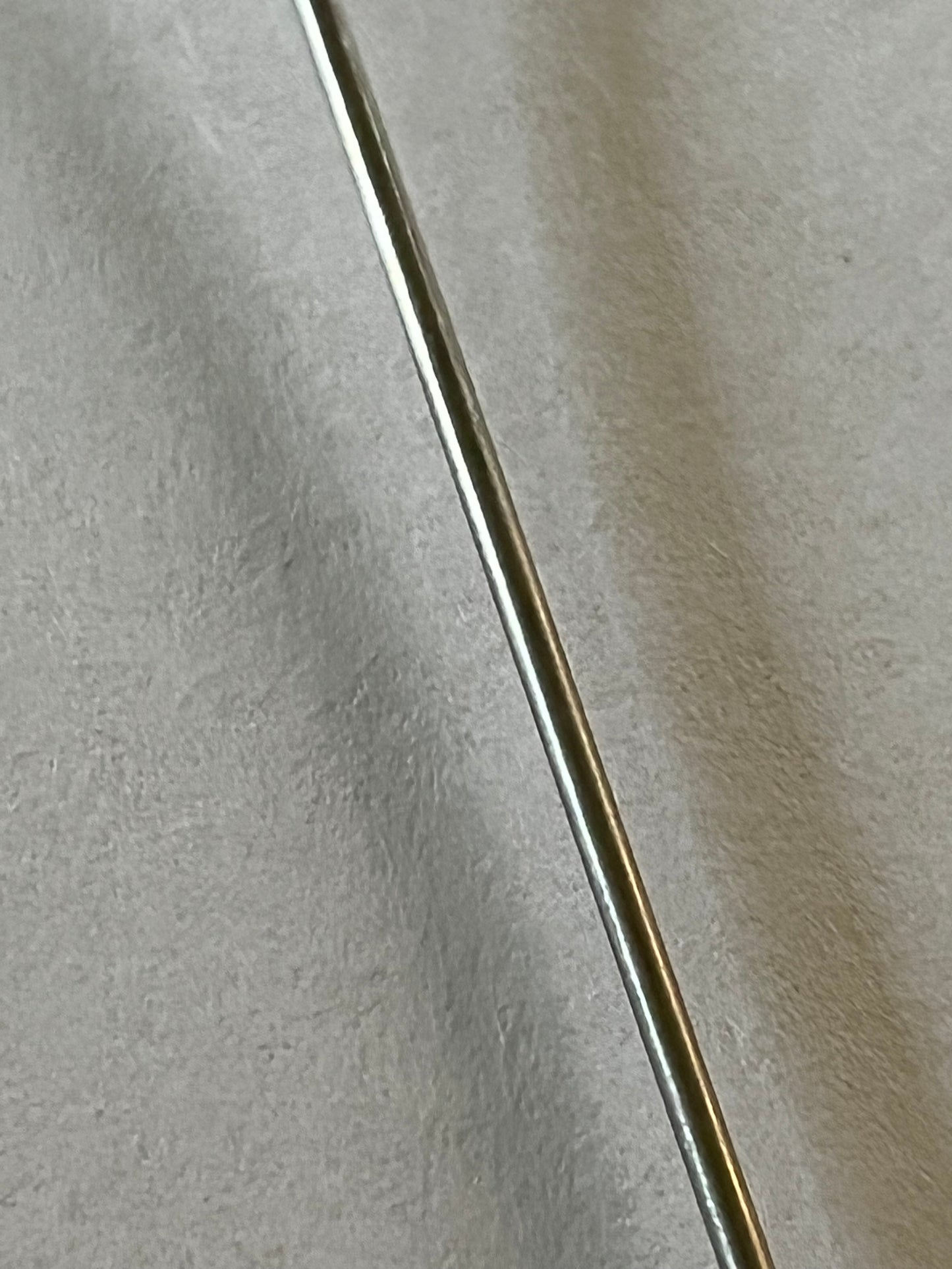 Silver pearlescent bead hatpin with safety