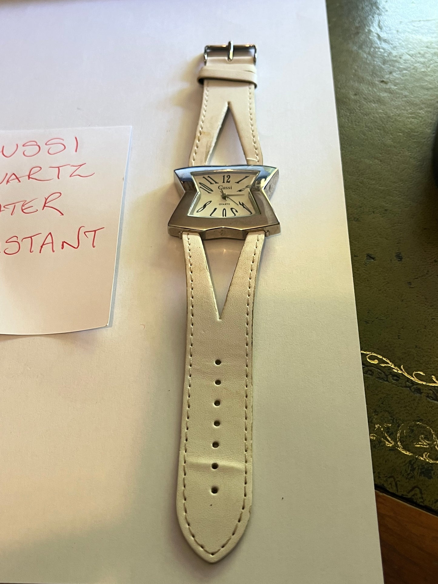 Cussi - Large white and silver abstract ladies watch - Untested