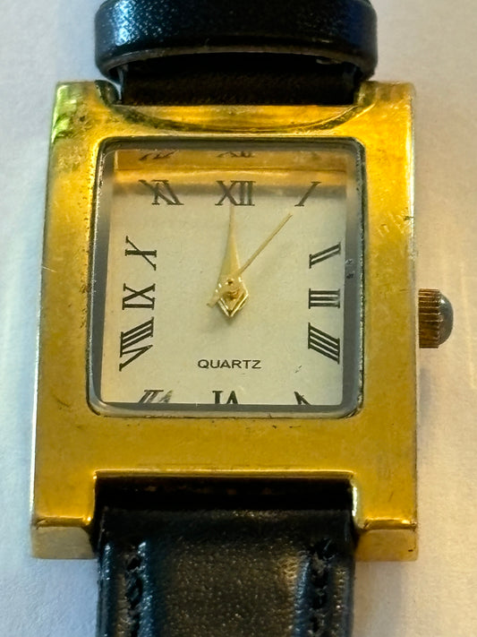 Square black and gold ladies unbranded watch - Untested