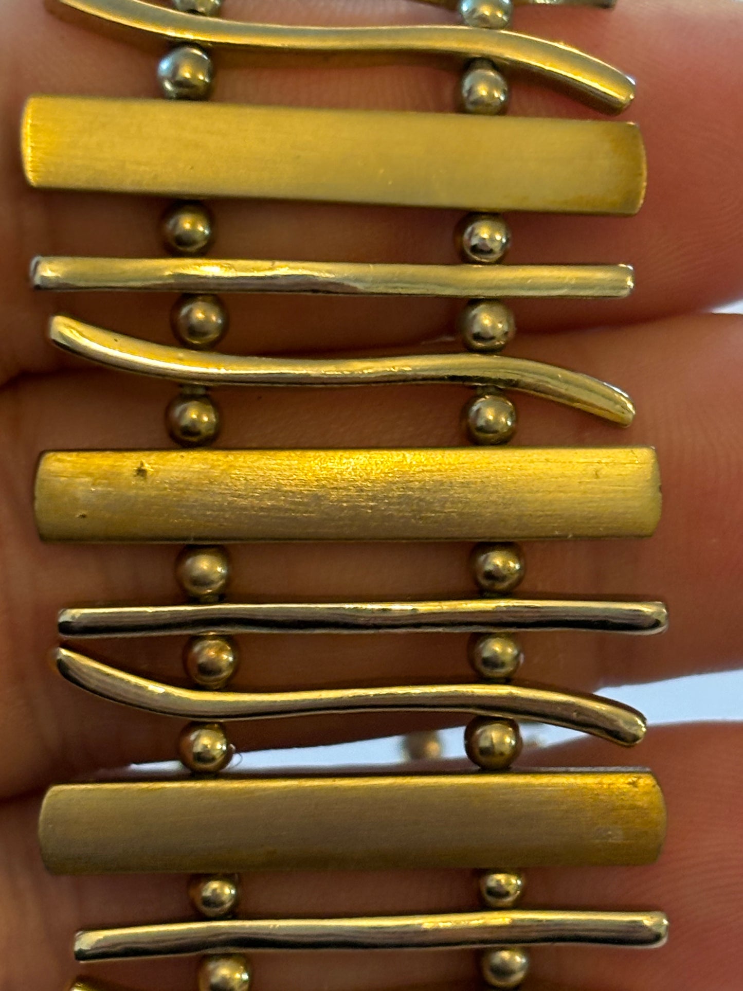 Gold metal bars and blocks stretch bracelet