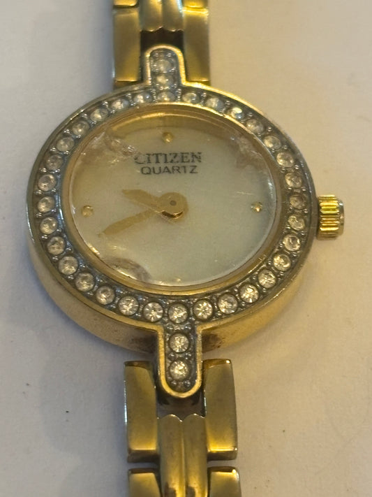 Citizen ladies round gold jewelled watch - Untested