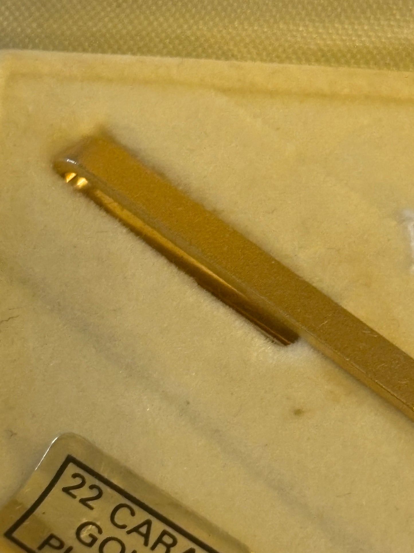 Stratton 22ct gold plated tie clip