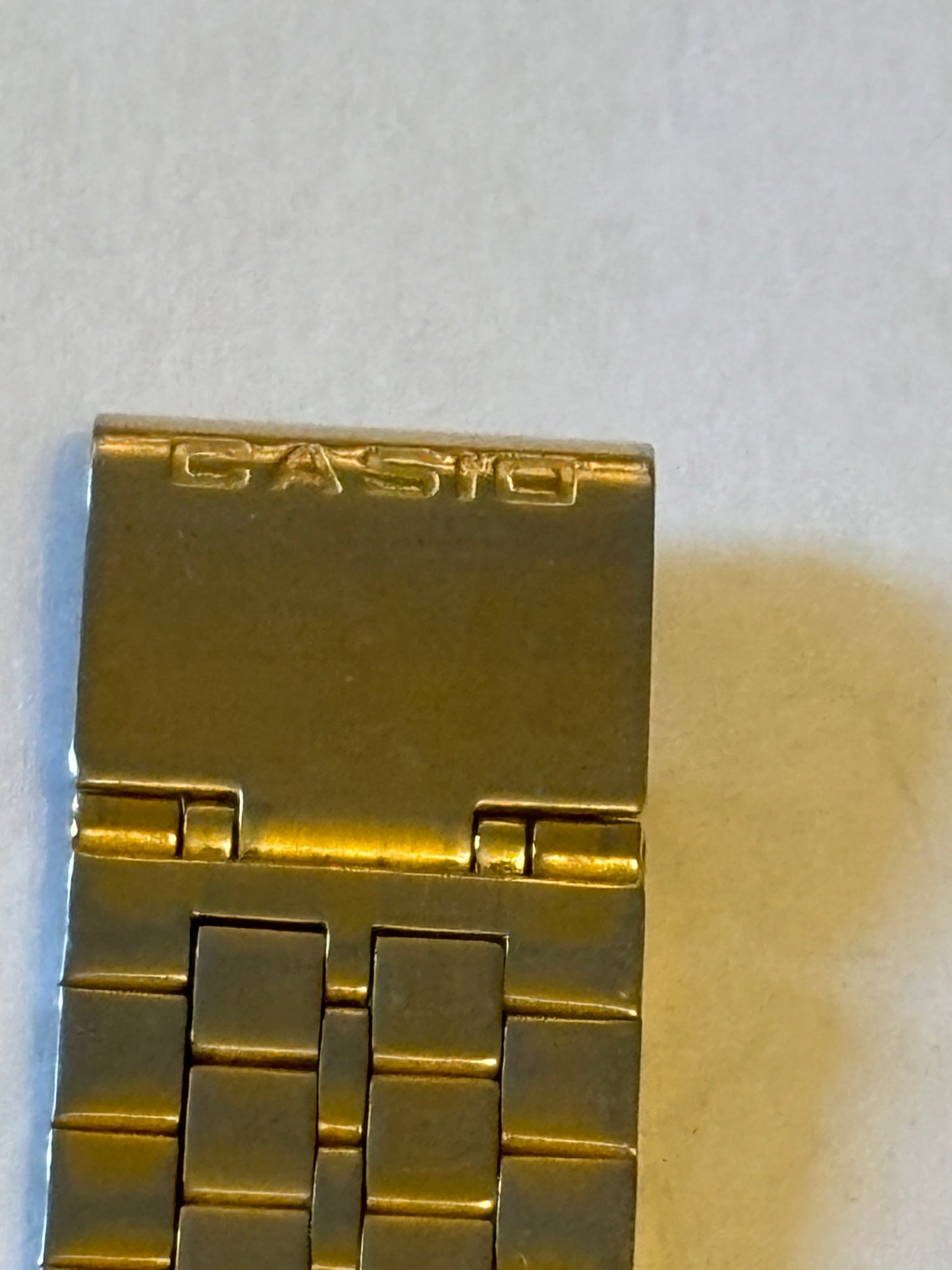 Casio - Gold metal AQ-307 analogue and digital watch - Untested