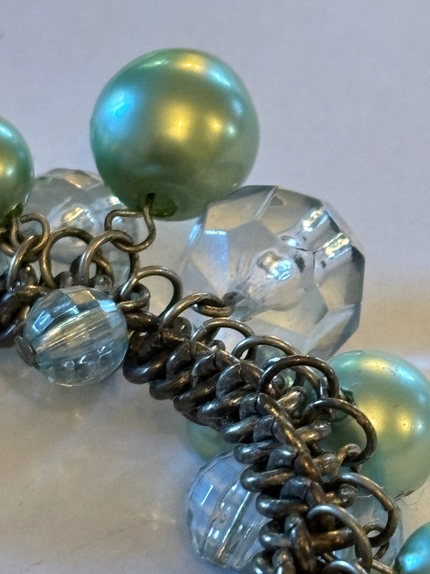 Light metallic green bead cluster bracelet