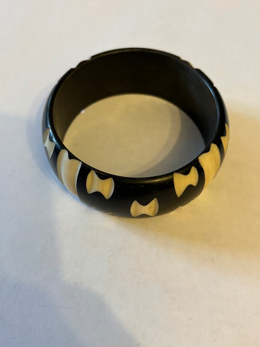 Black Bangle with White Bow Pattern