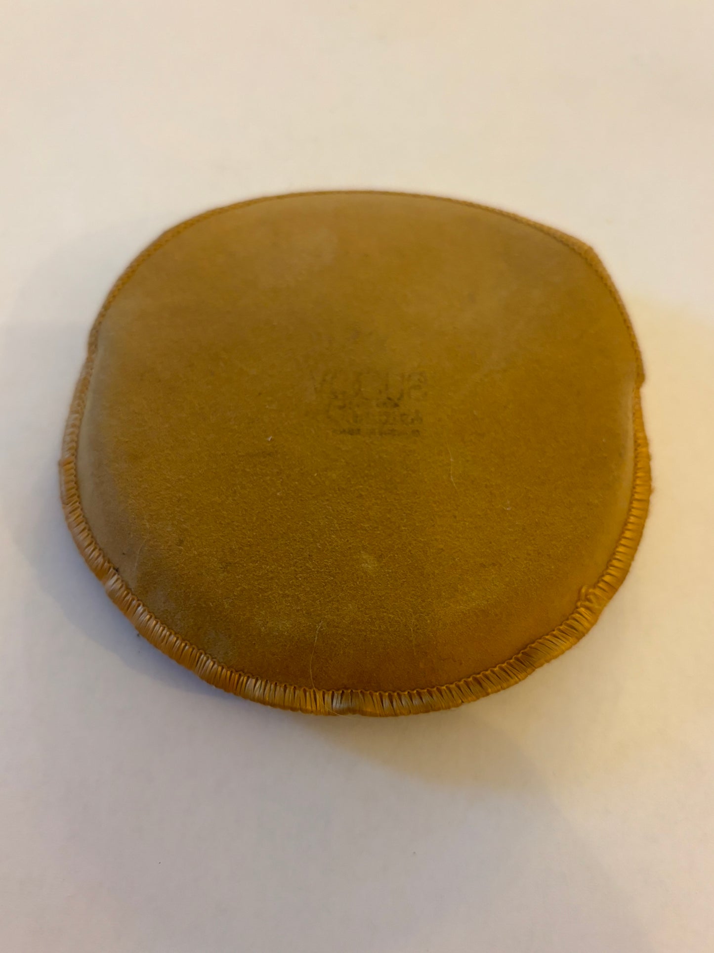 Vintage Vanity Fair round gold metal powder compact