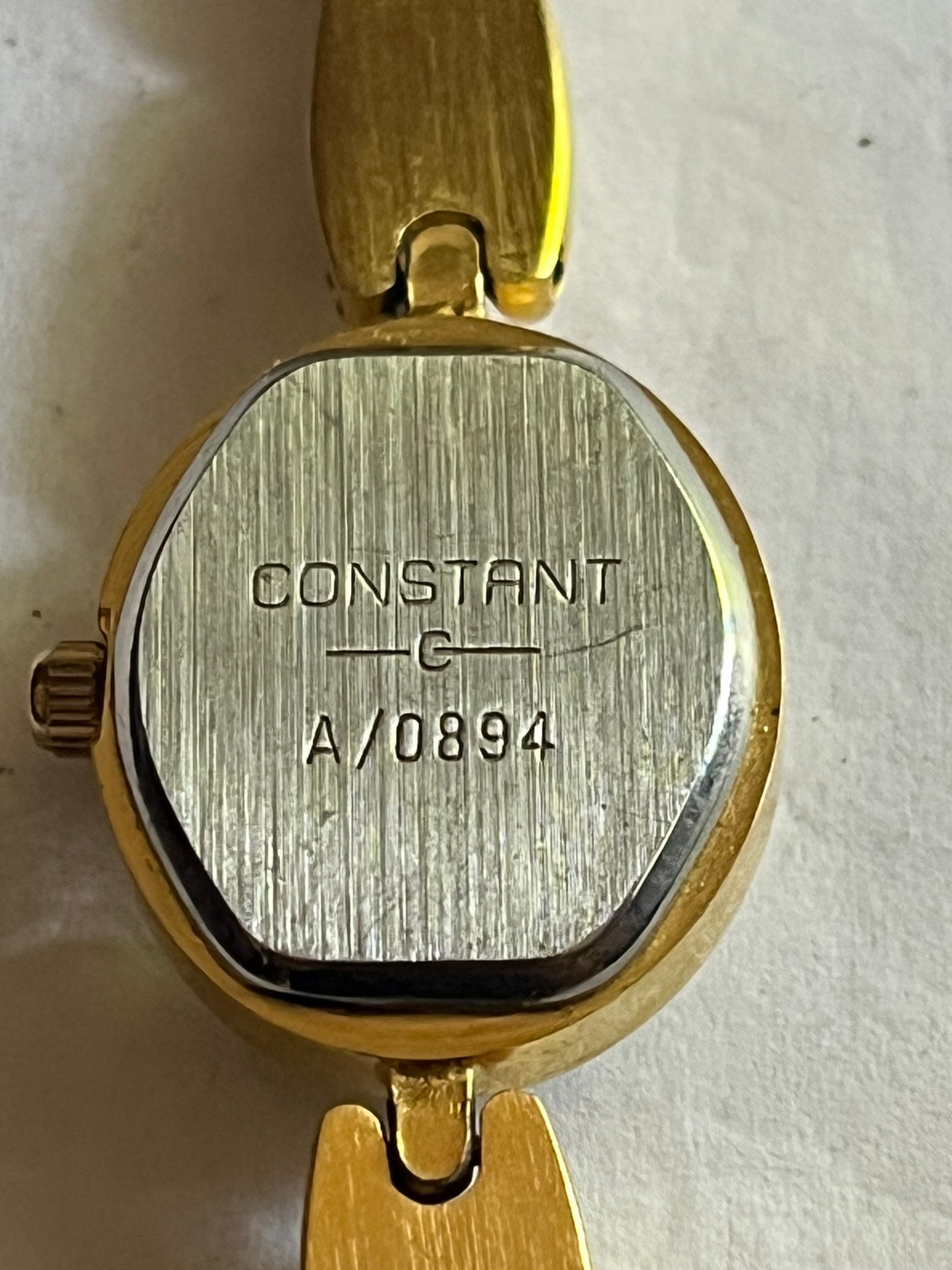 Constant small gold chain oval ladies watch with black dial - Untested