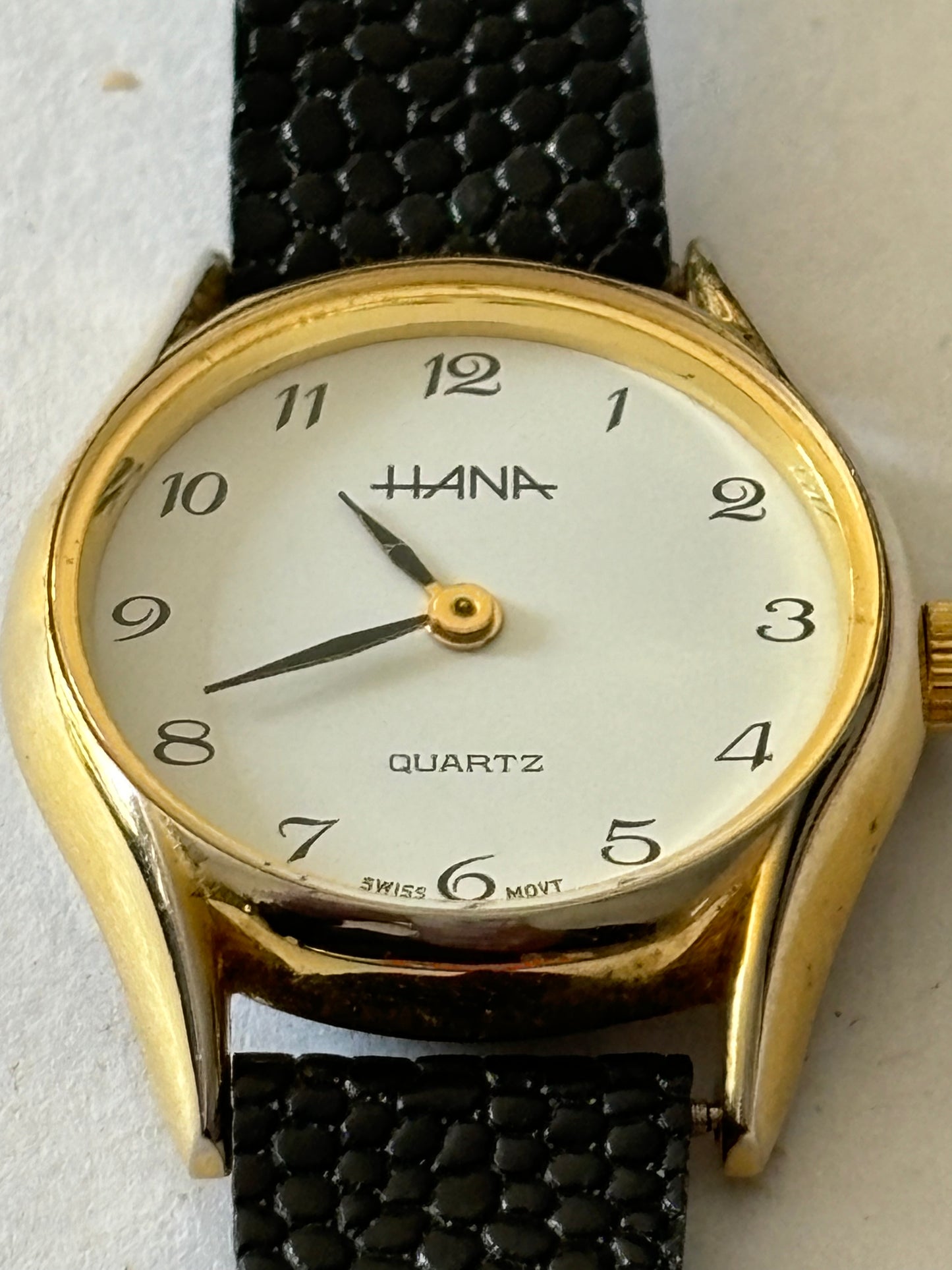 Hana Ladies Black and Gold Dress Watch - Untested