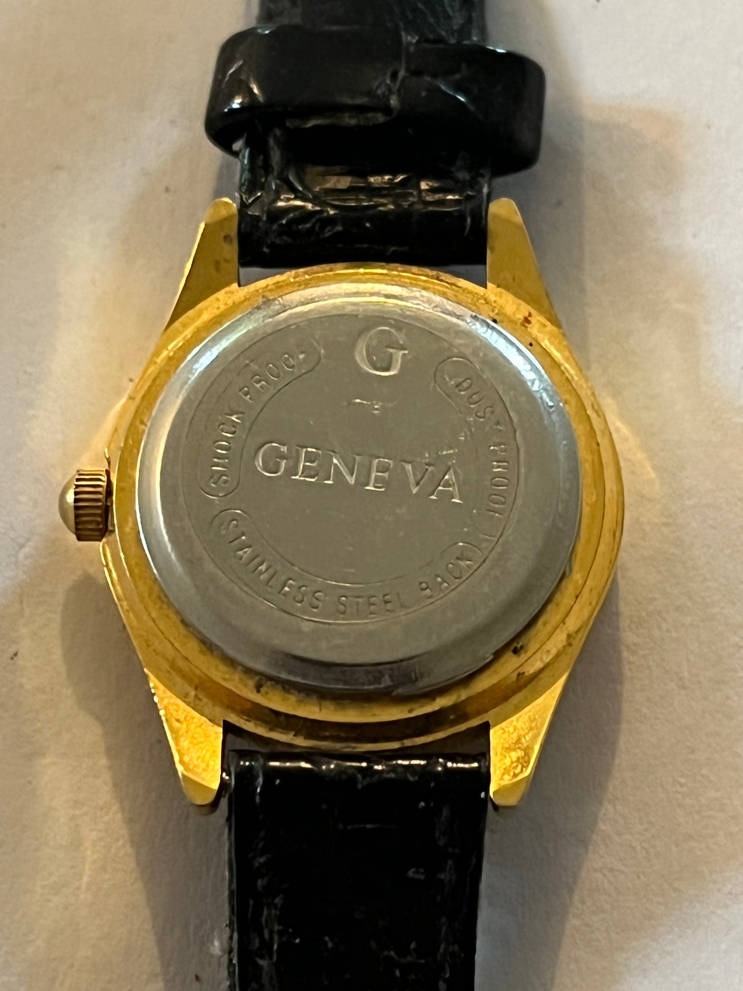 Geneva - Small black and gold ladies dress watch - Untested