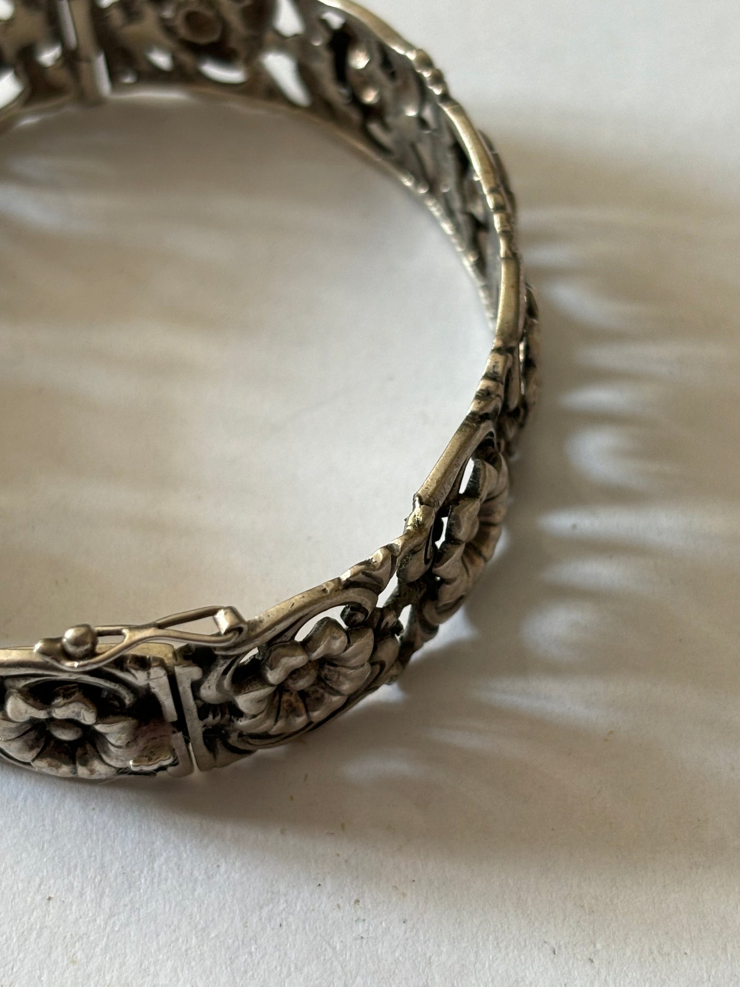 Silver pierced flower bangle - 800 Silver Mark