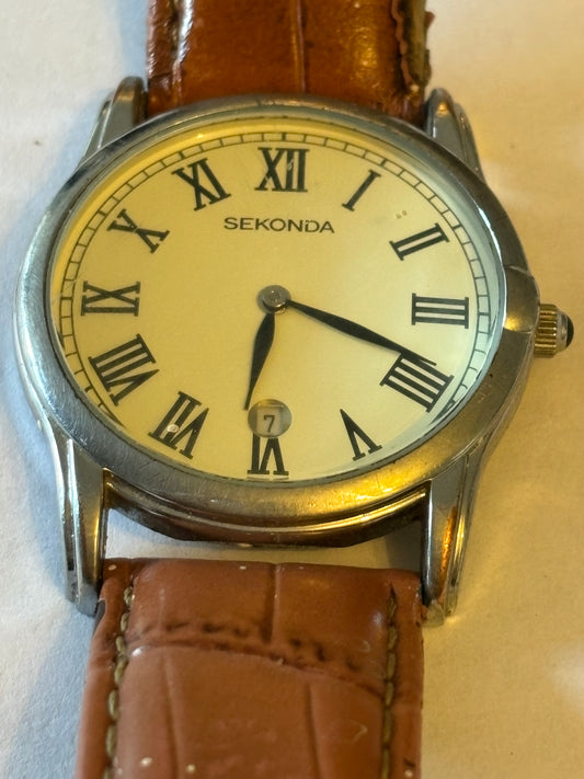 Sekonda Gents Brown Leather Wristwatch - Untested