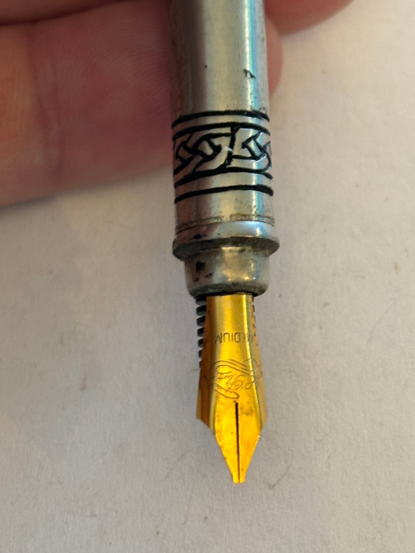 St. Justin boxed Celtic style Fountain Pen