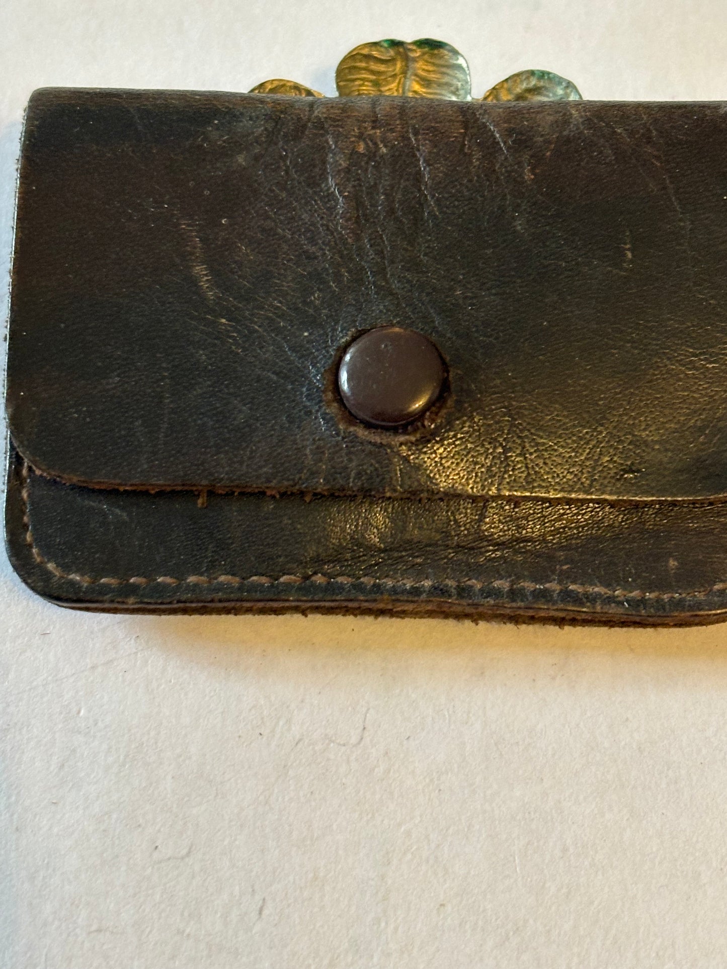 The Welch Regiment, leather coin pouch with badge